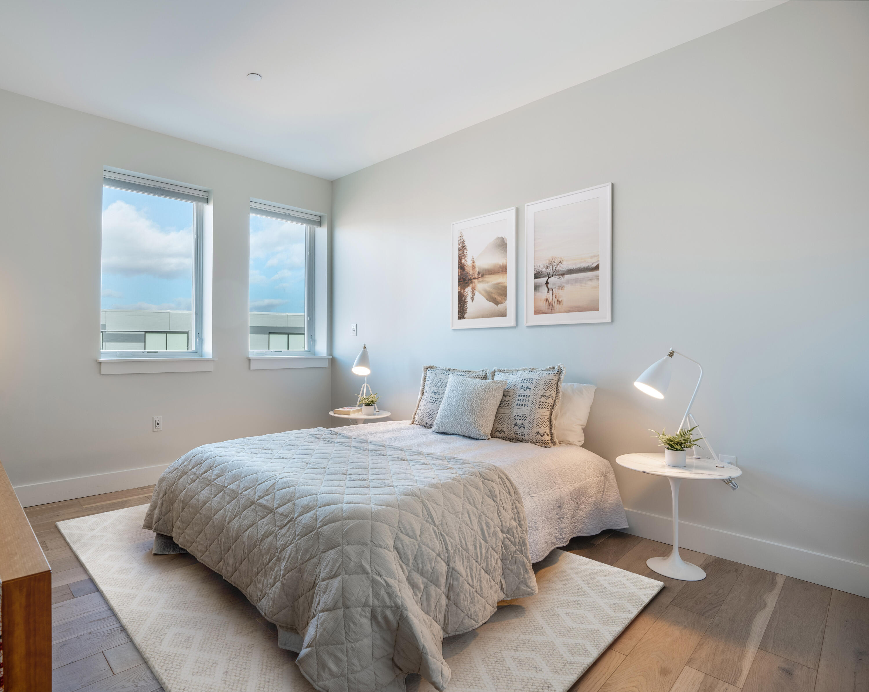 383 Commercial Street, 604