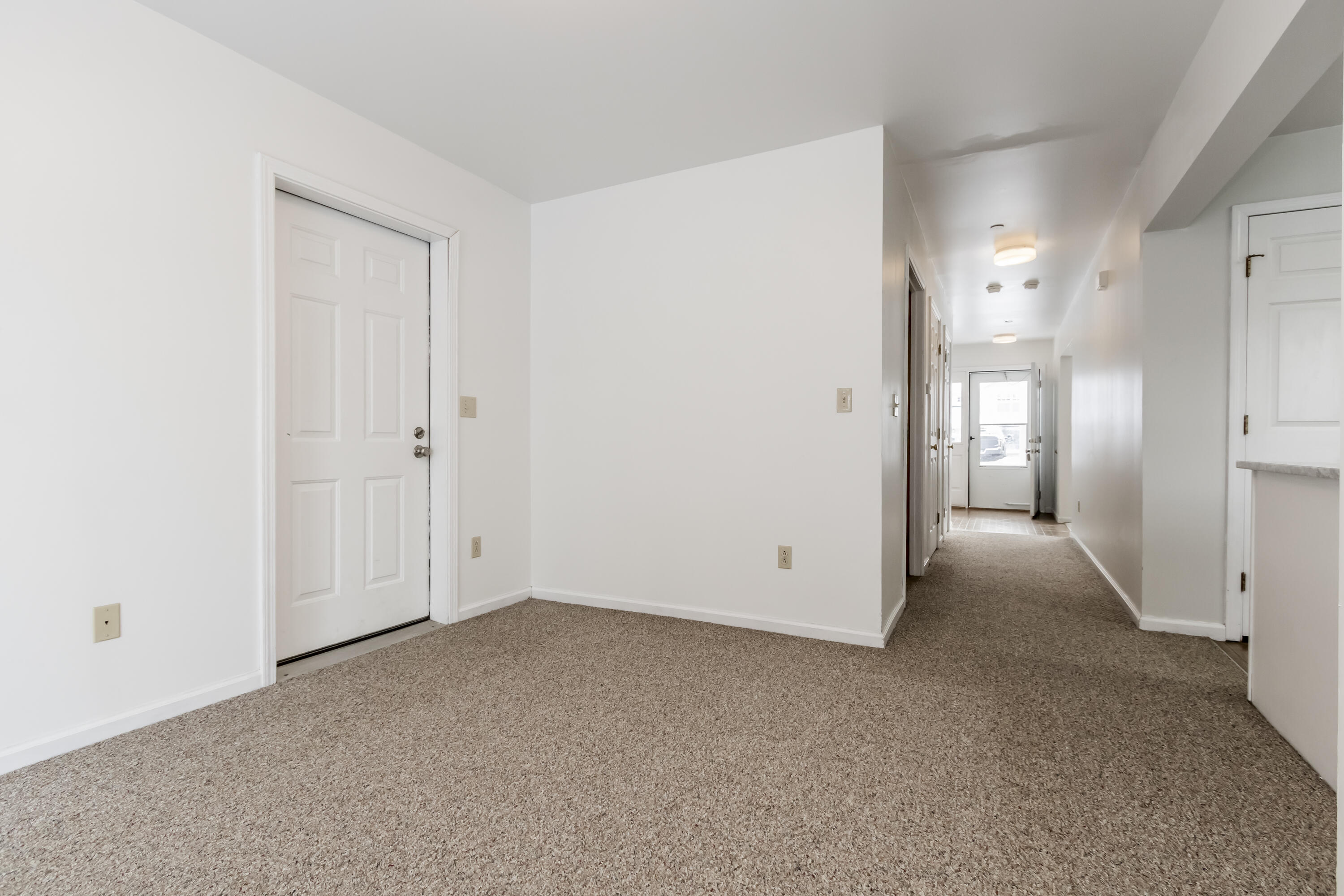 25 Beaver Pond Road, 25