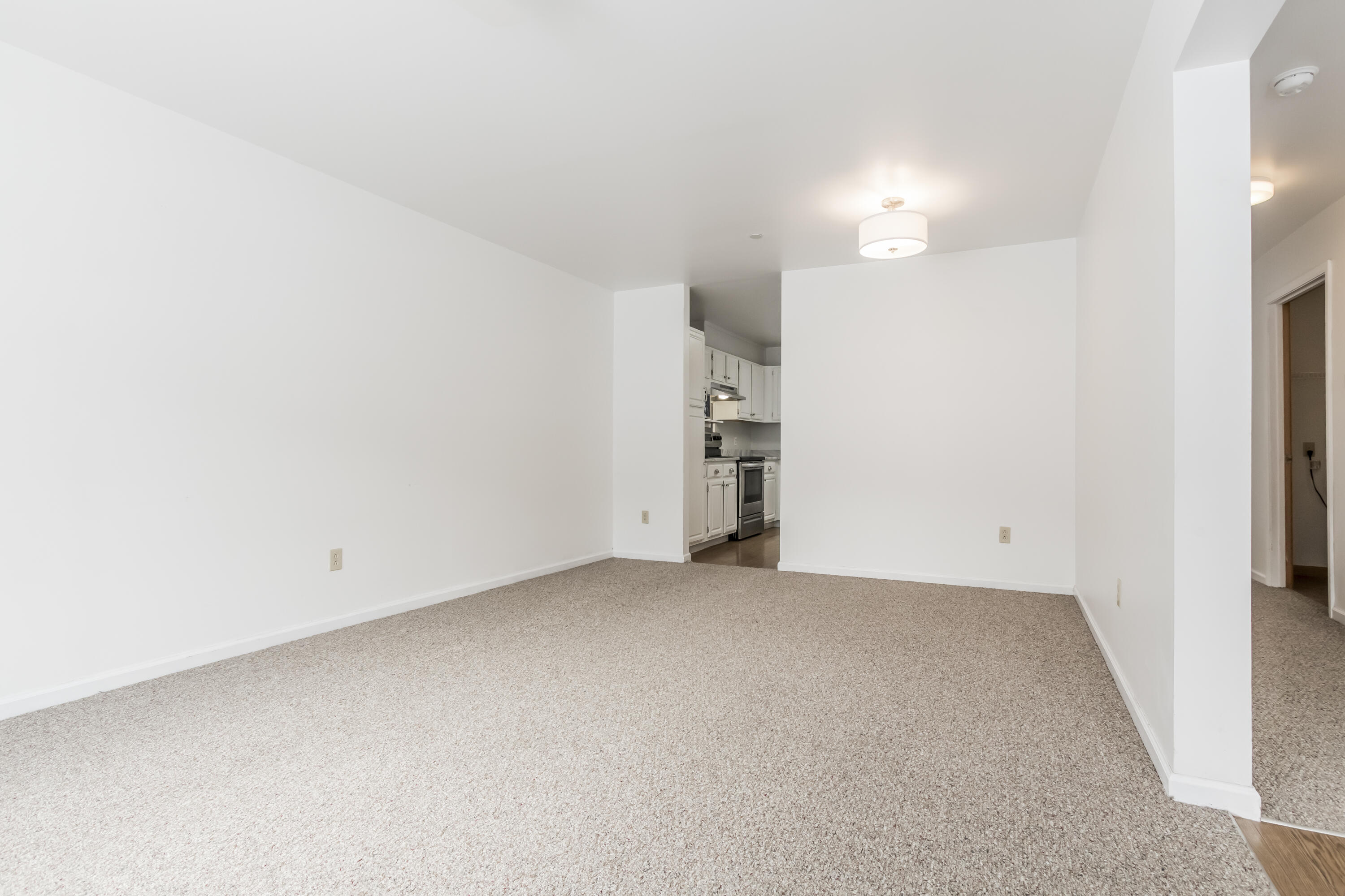 25 Beaver Pond Road, 25