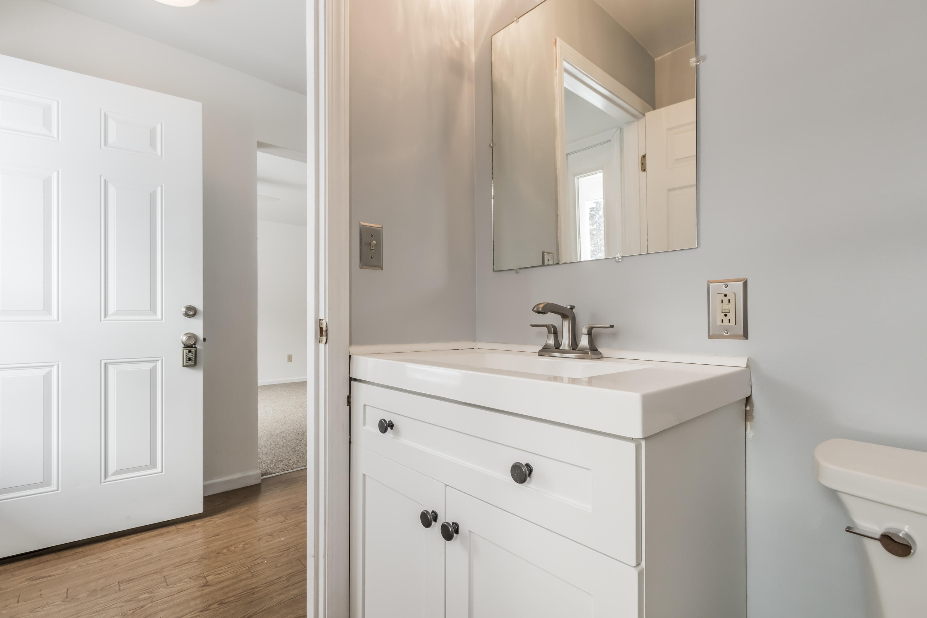 25 Beaver Pond Road, 25