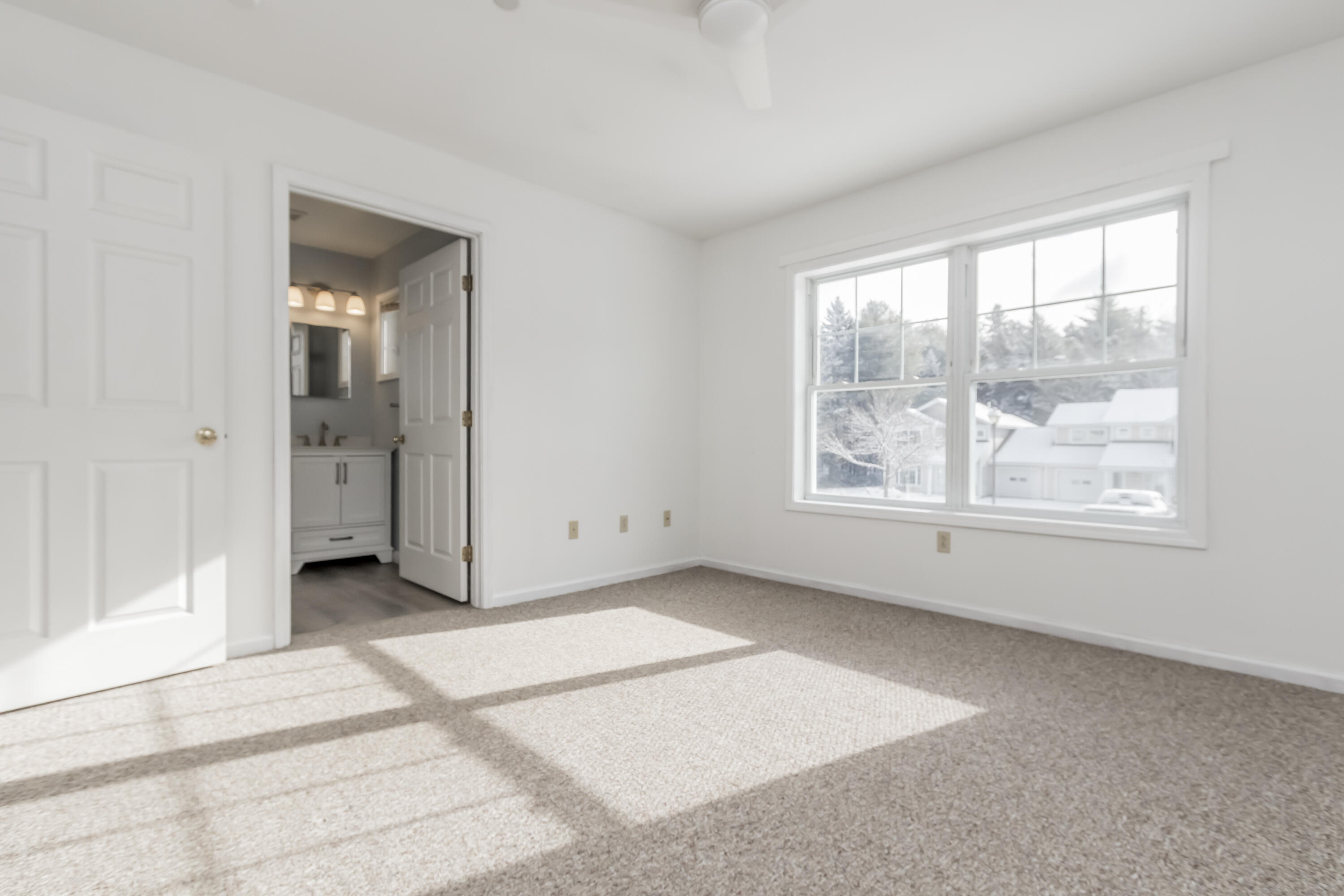 25 Beaver Pond Road, 25