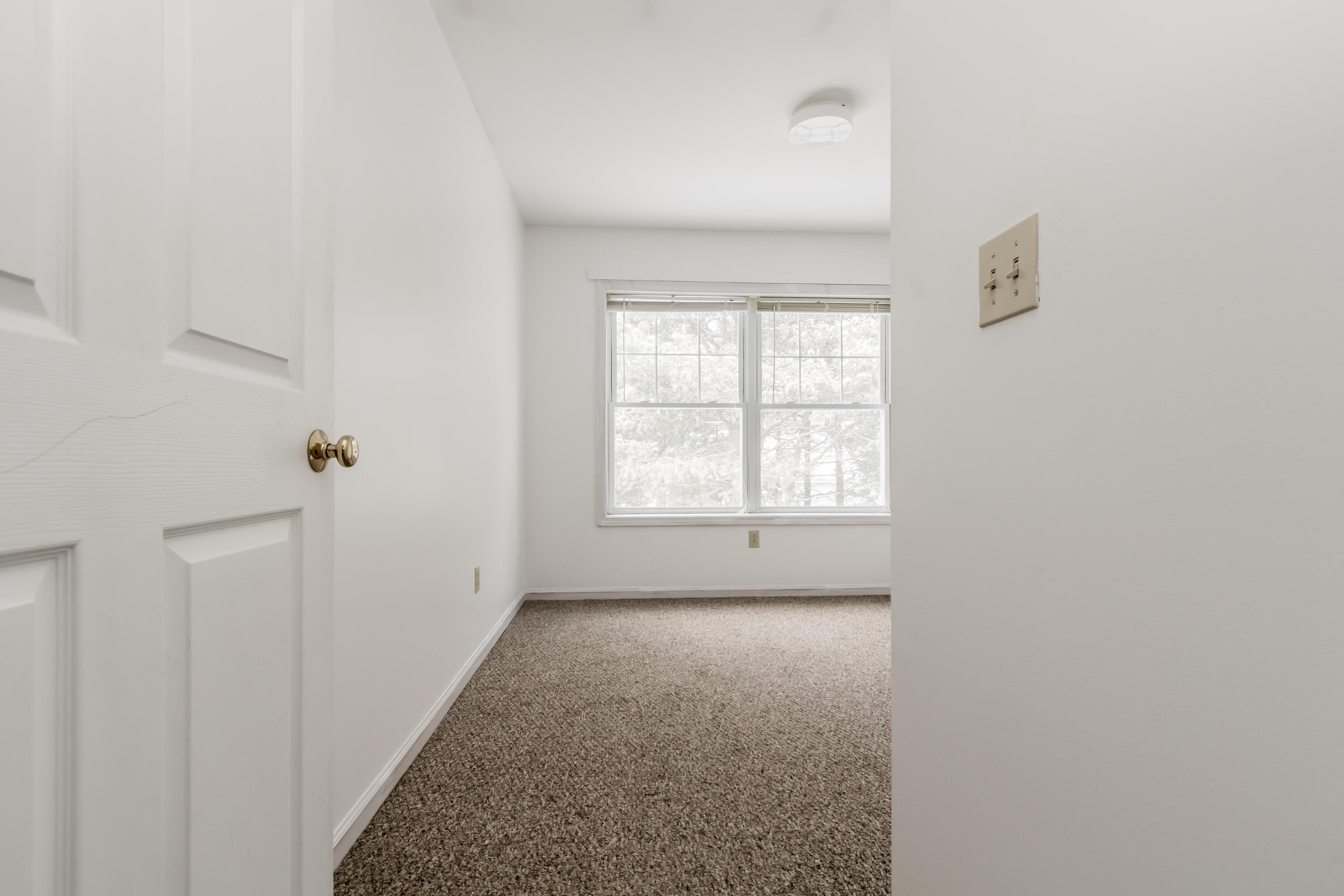 25 Beaver Pond Road, 25