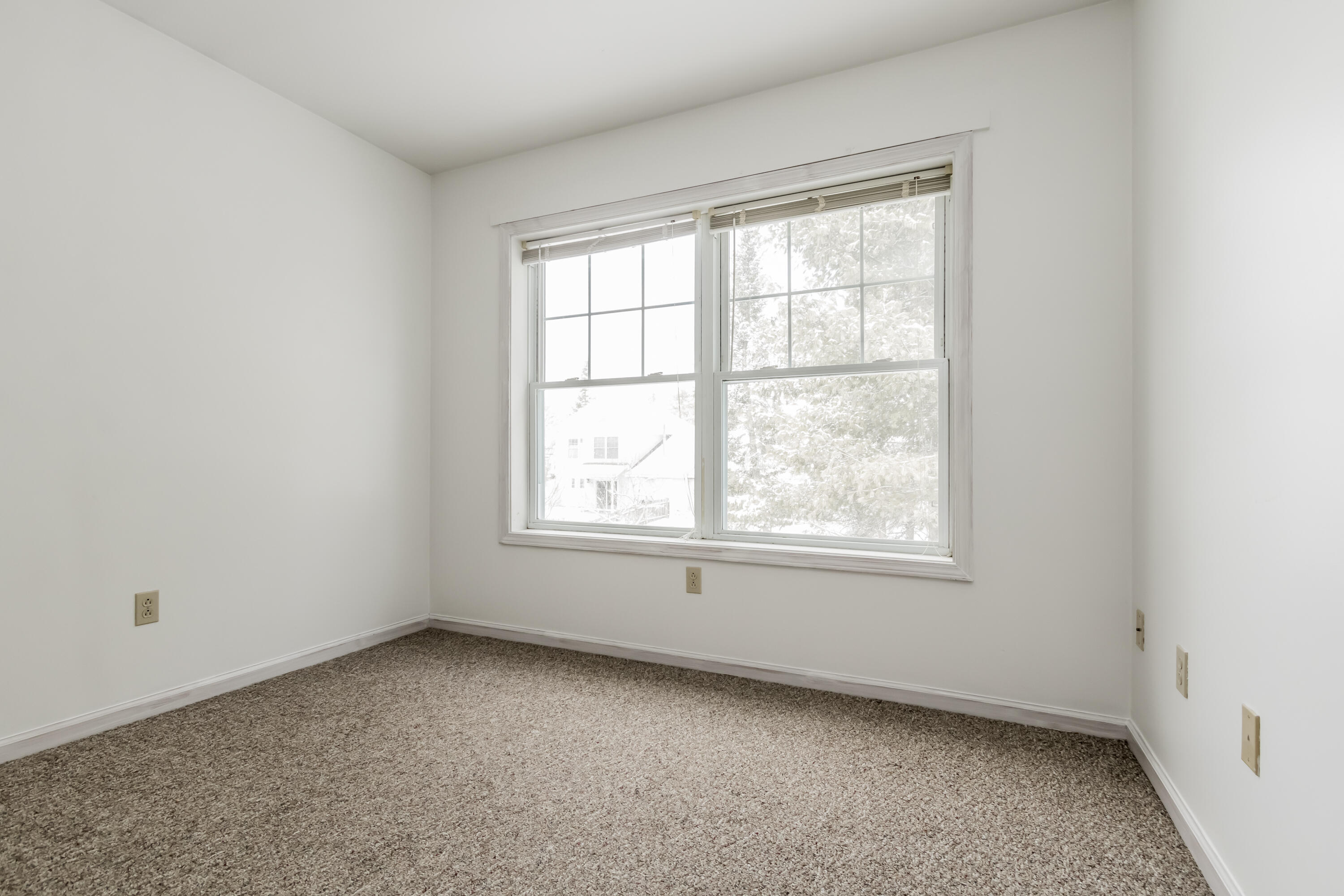 25 Beaver Pond Road, 25