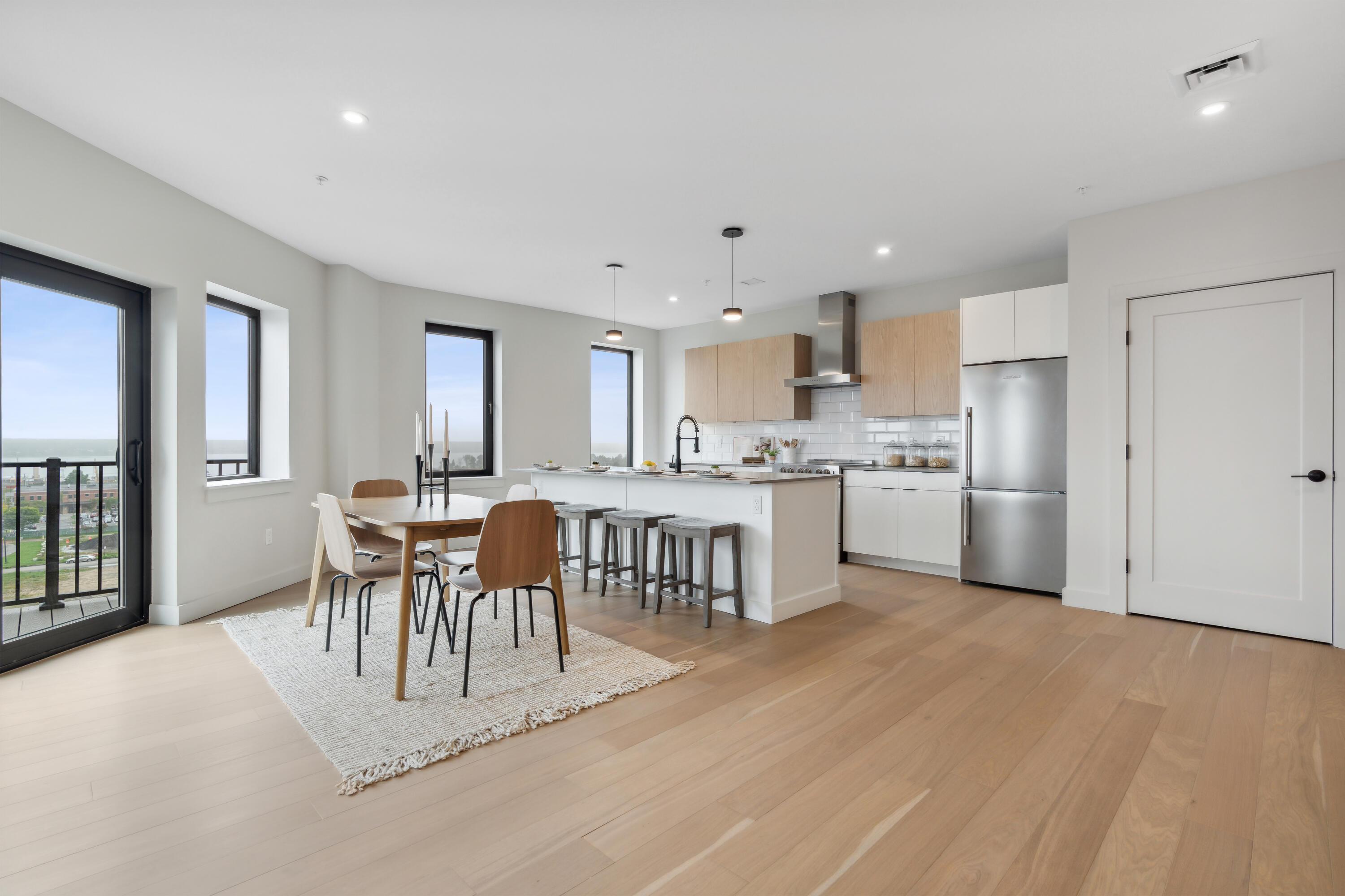 75 Chestnut Street, 705