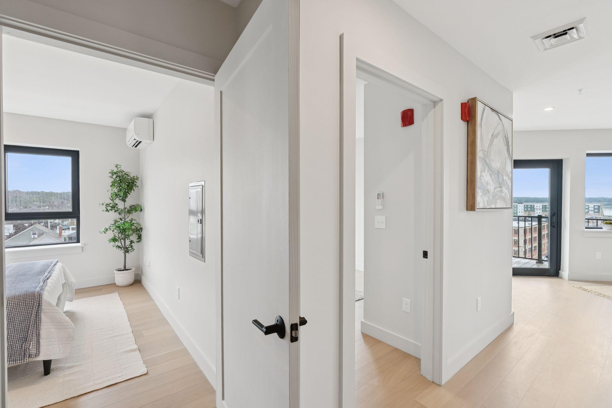 75 Chestnut Street, 606
