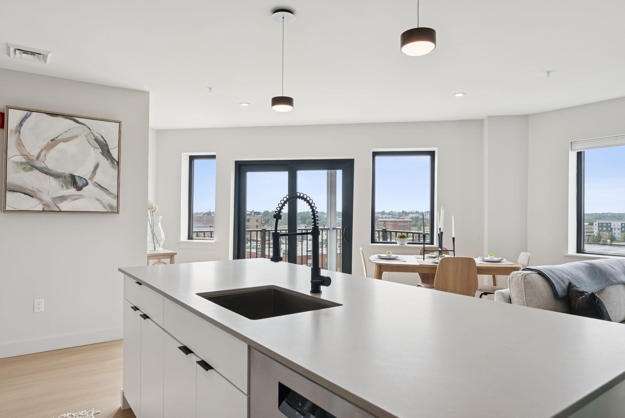 75 Chestnut Street, 606