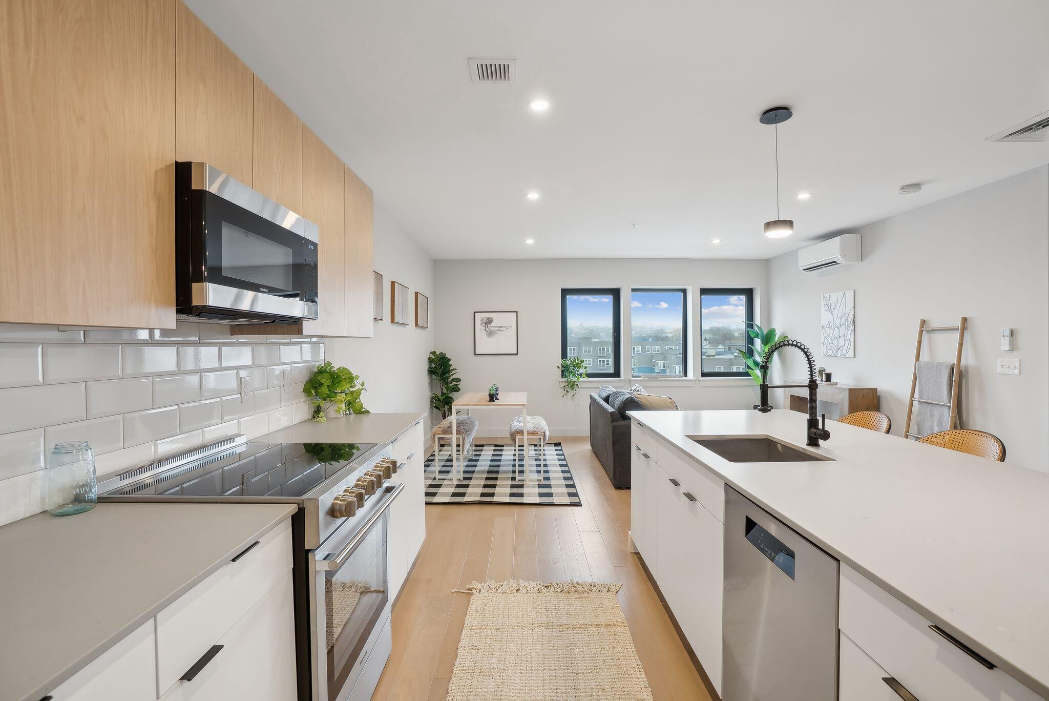 75 Chestnut Street, 508