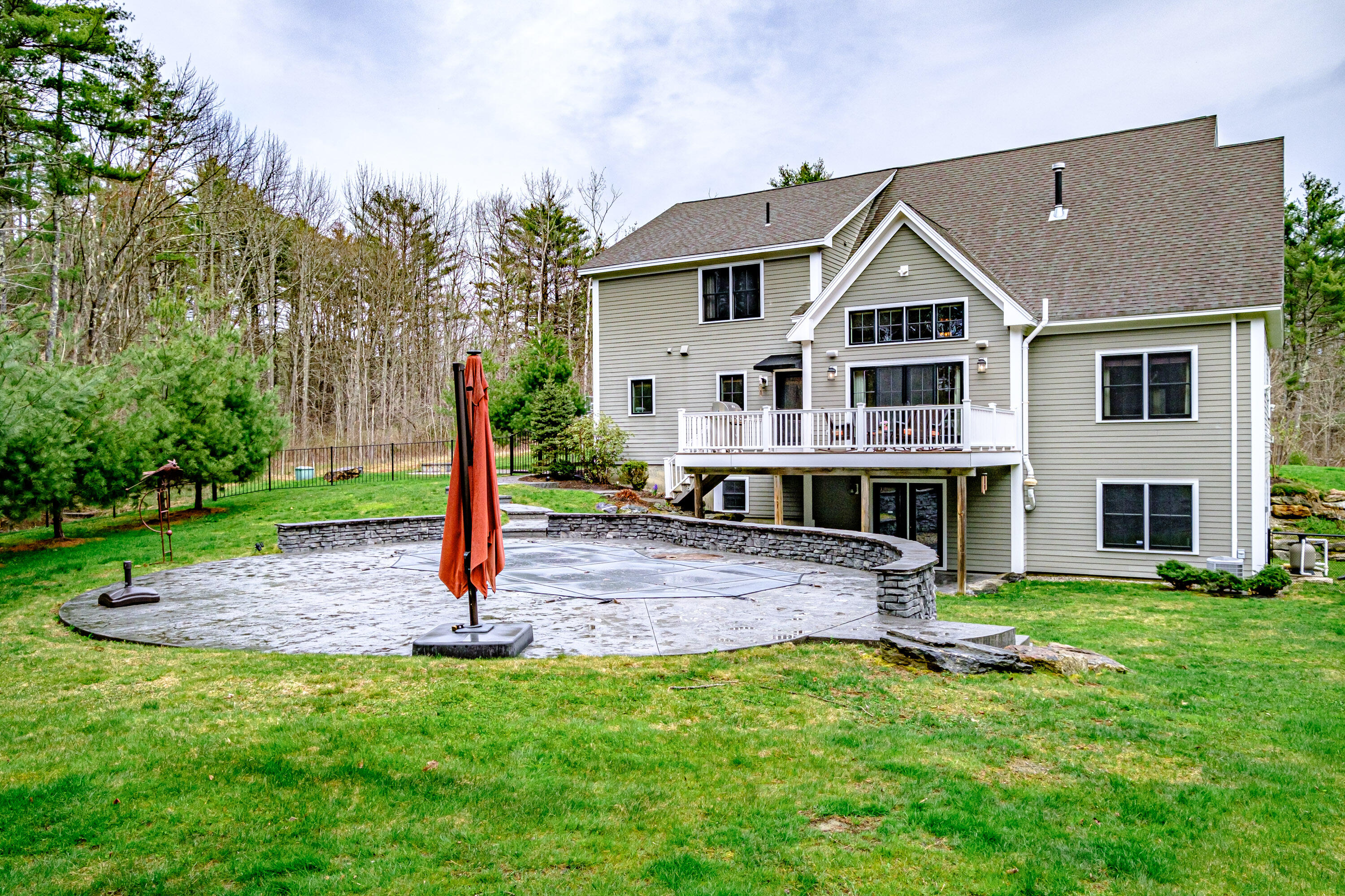 4 Parkside Way