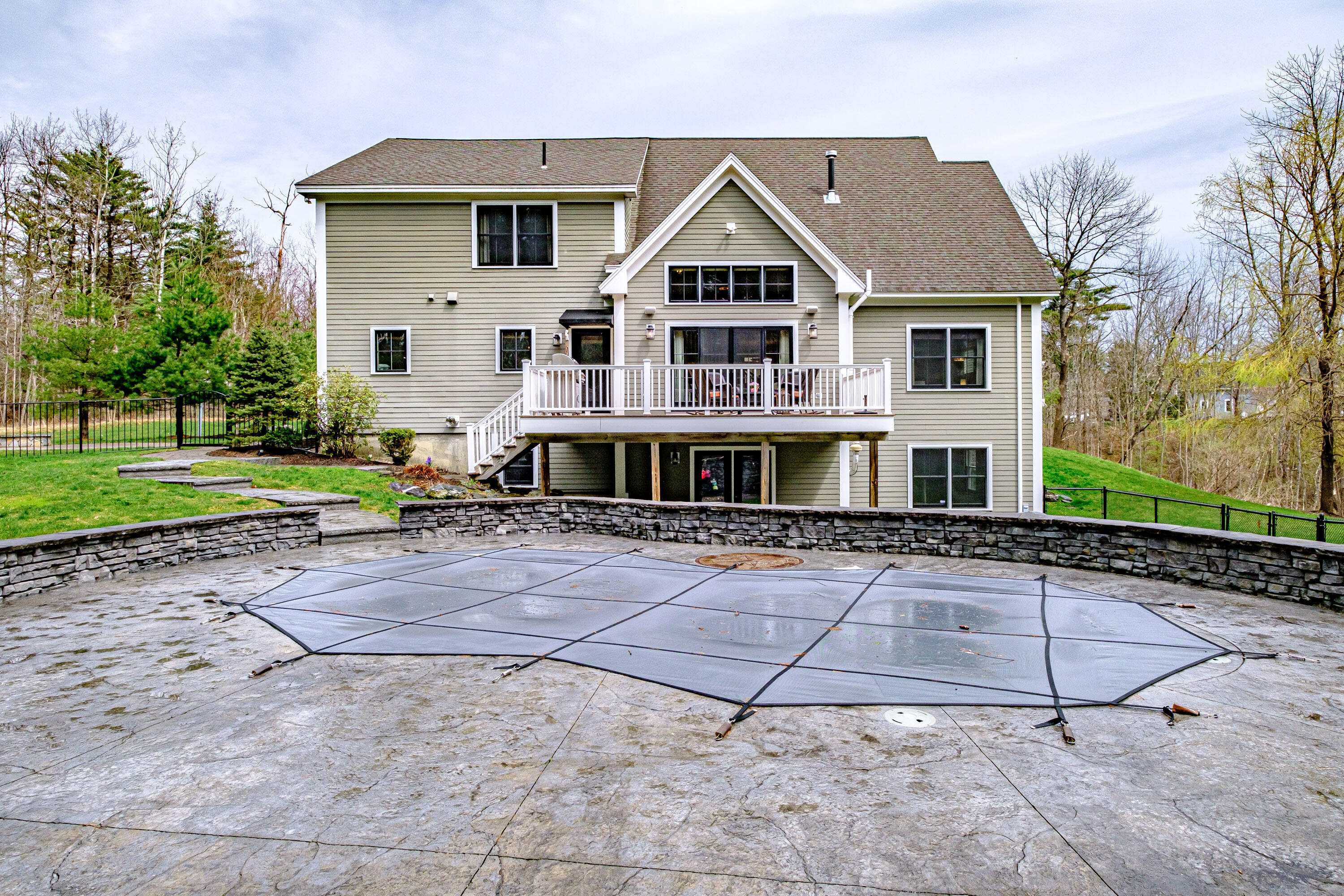 4 Parkside Way