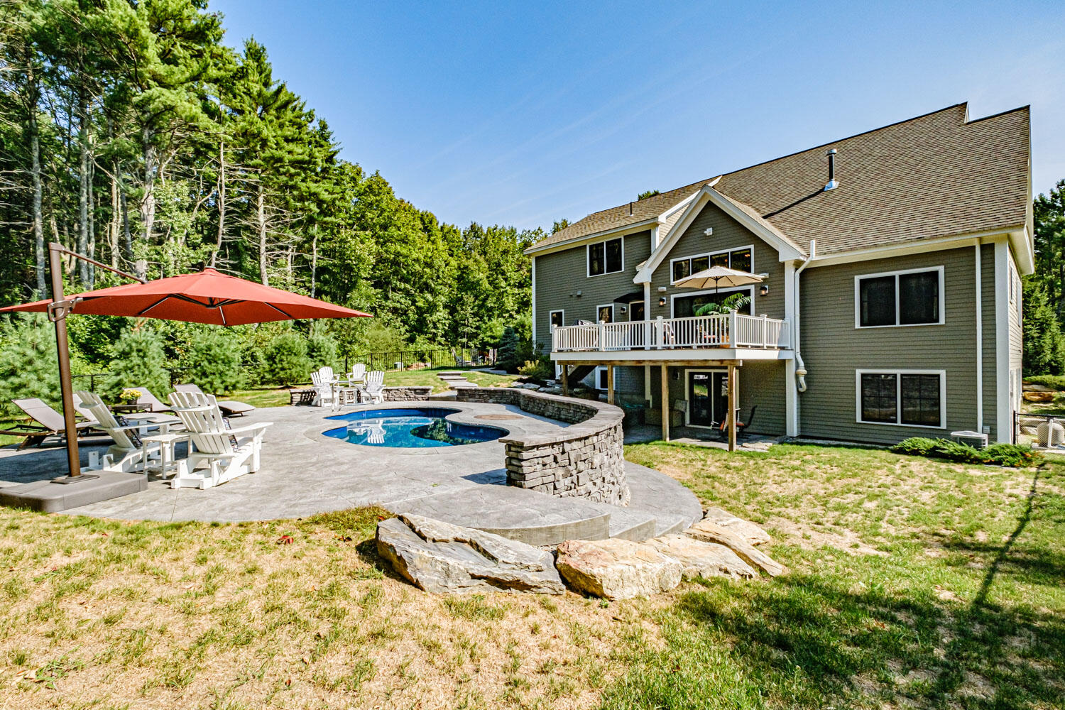 4 Parkside Way