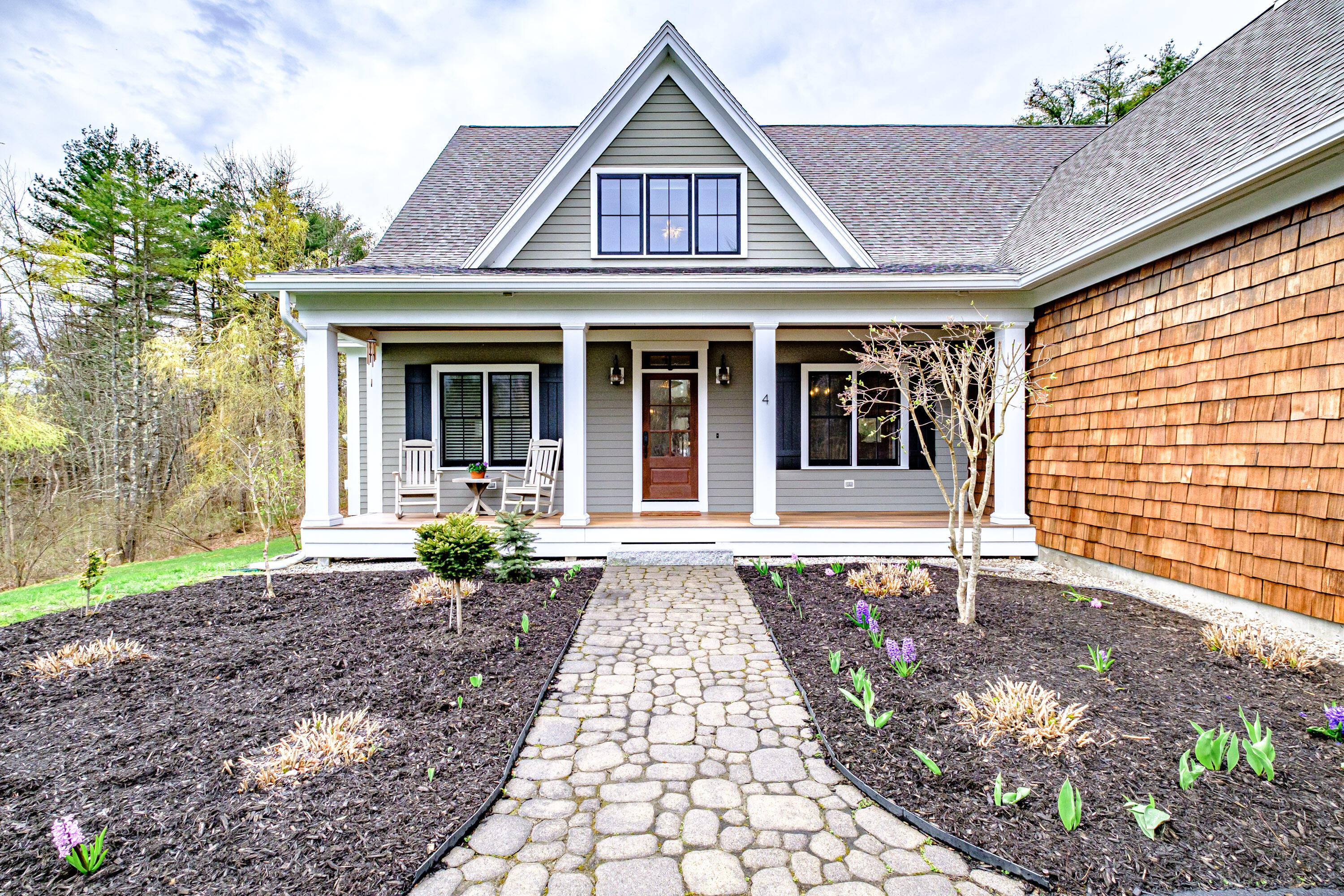 4 Parkside Way