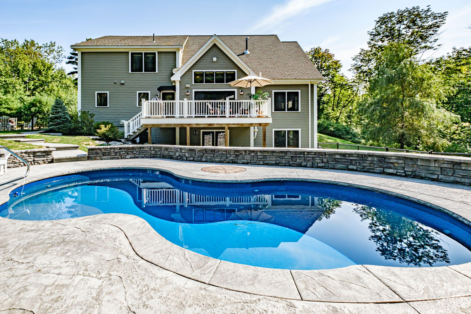 4 Parkside Way