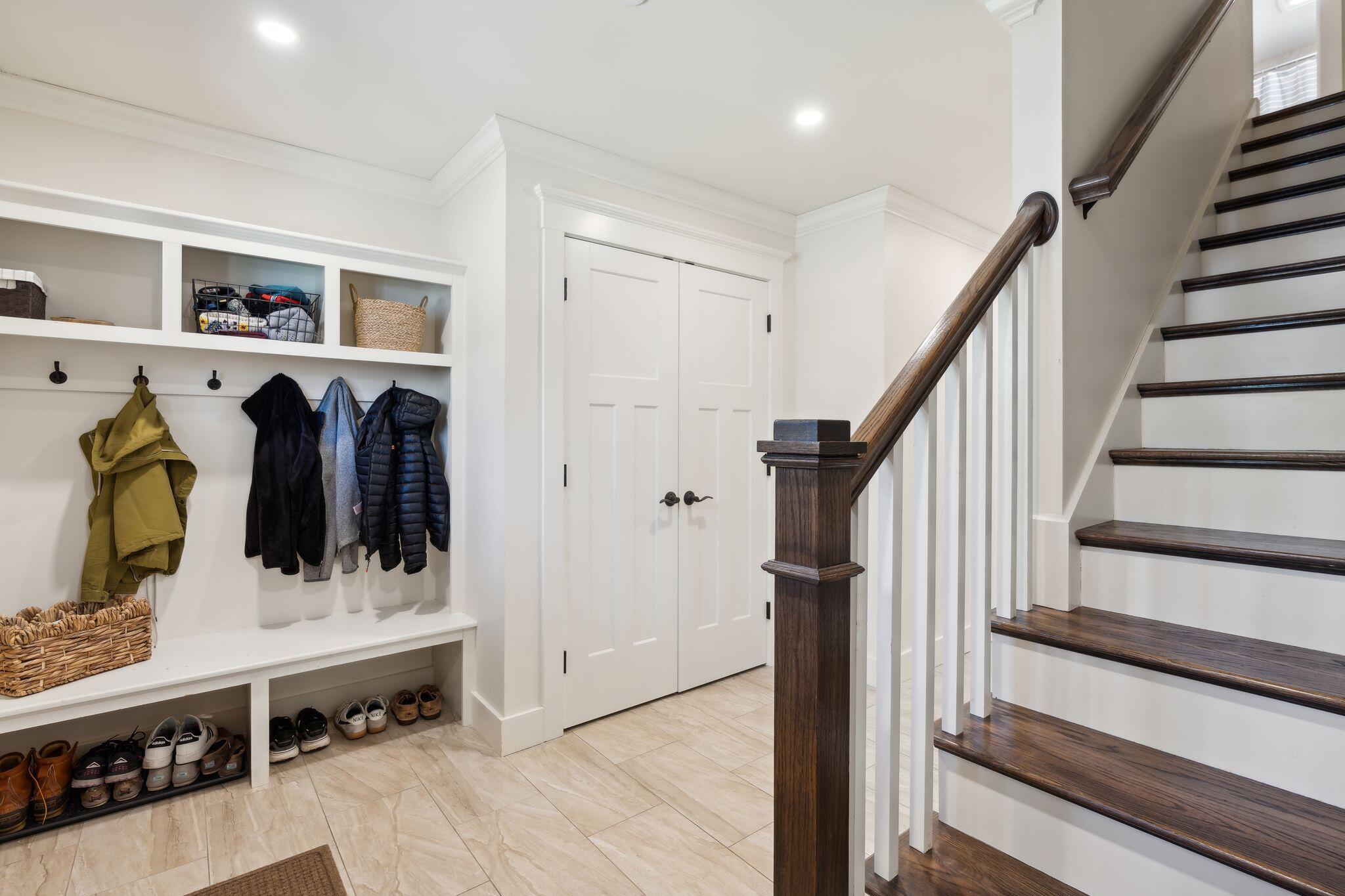2 Winding Ridge Way