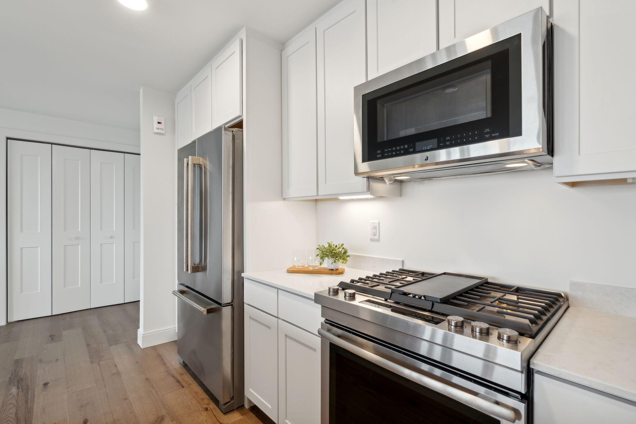 218 Washington Avenue, 104