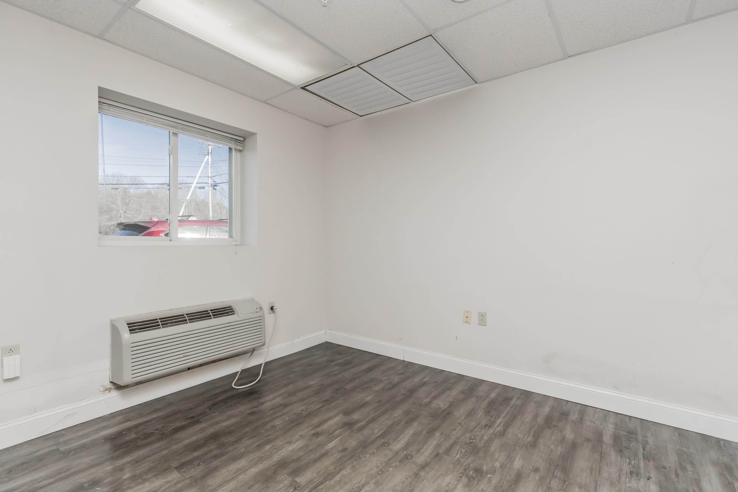 2 Lincoln Avenue, 8