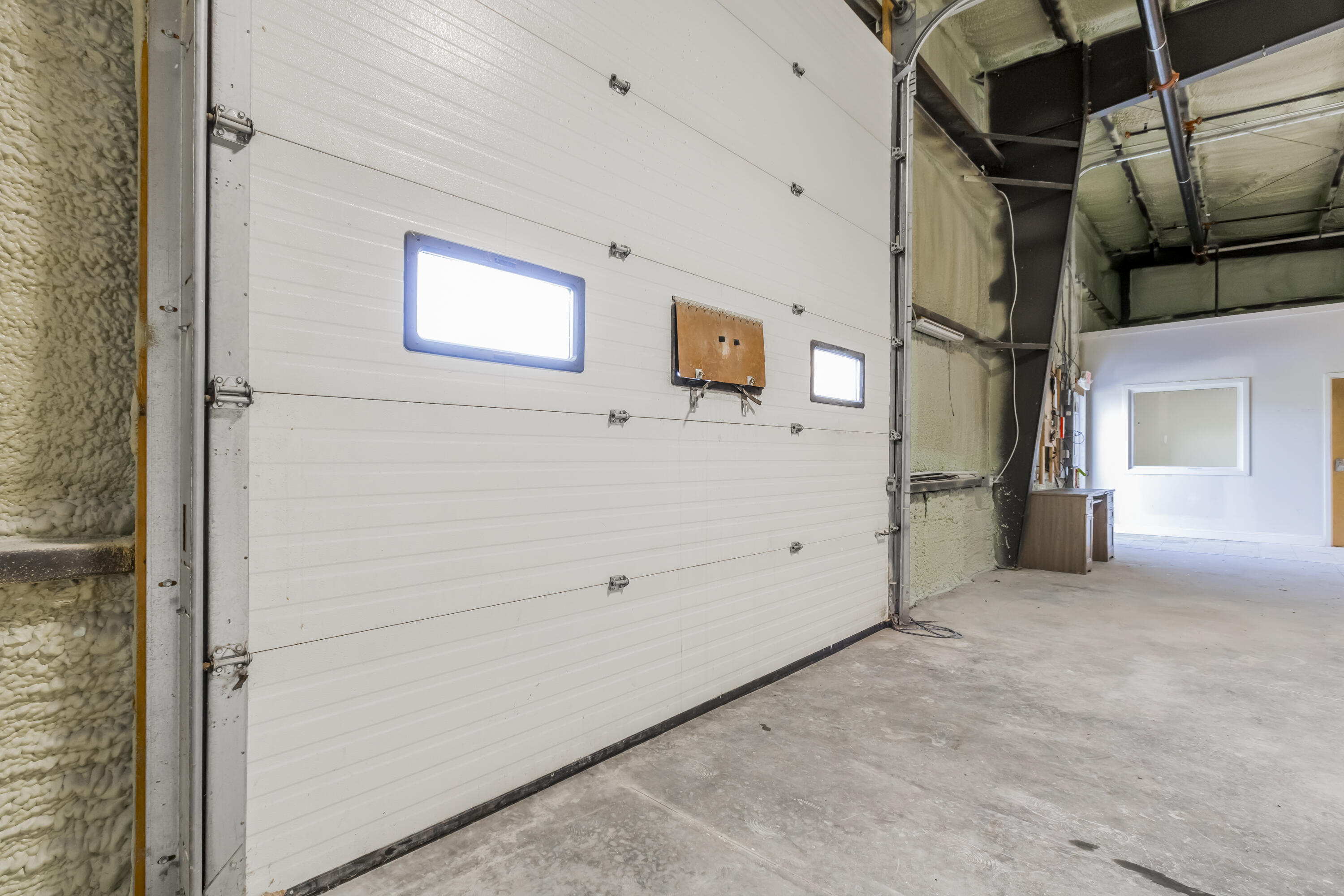 2 Lincoln Avenue, 8