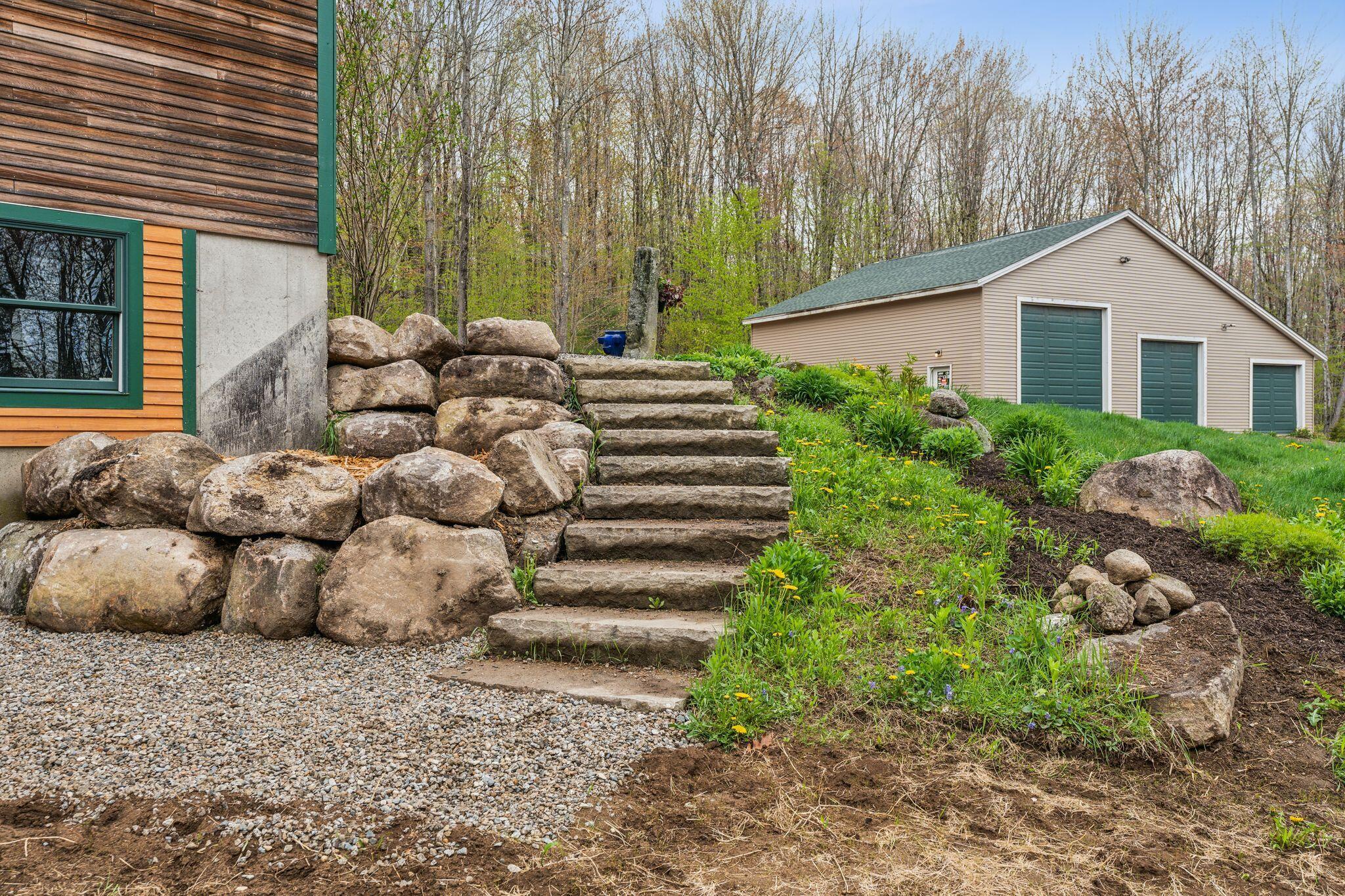 686 Lake House Road