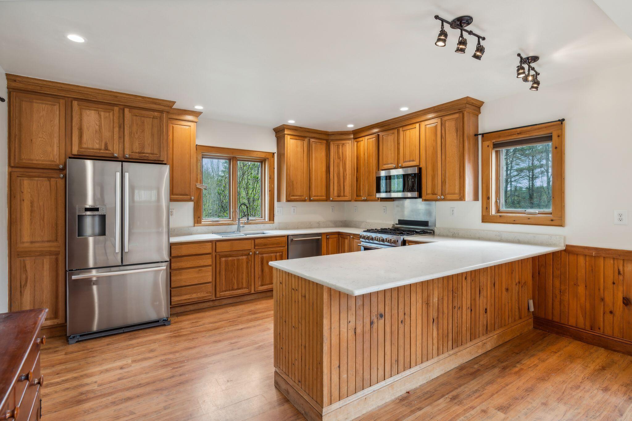 686 Lake House Road