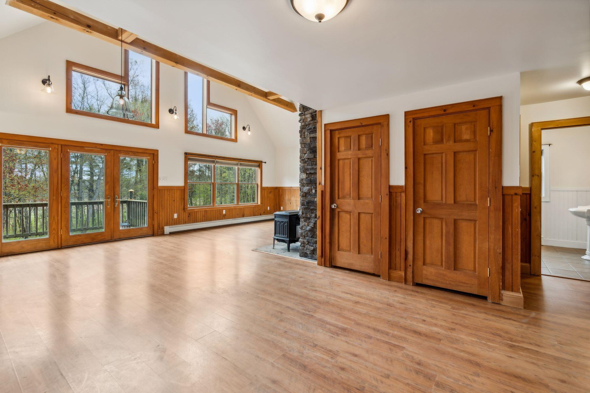 686 Lake House Road