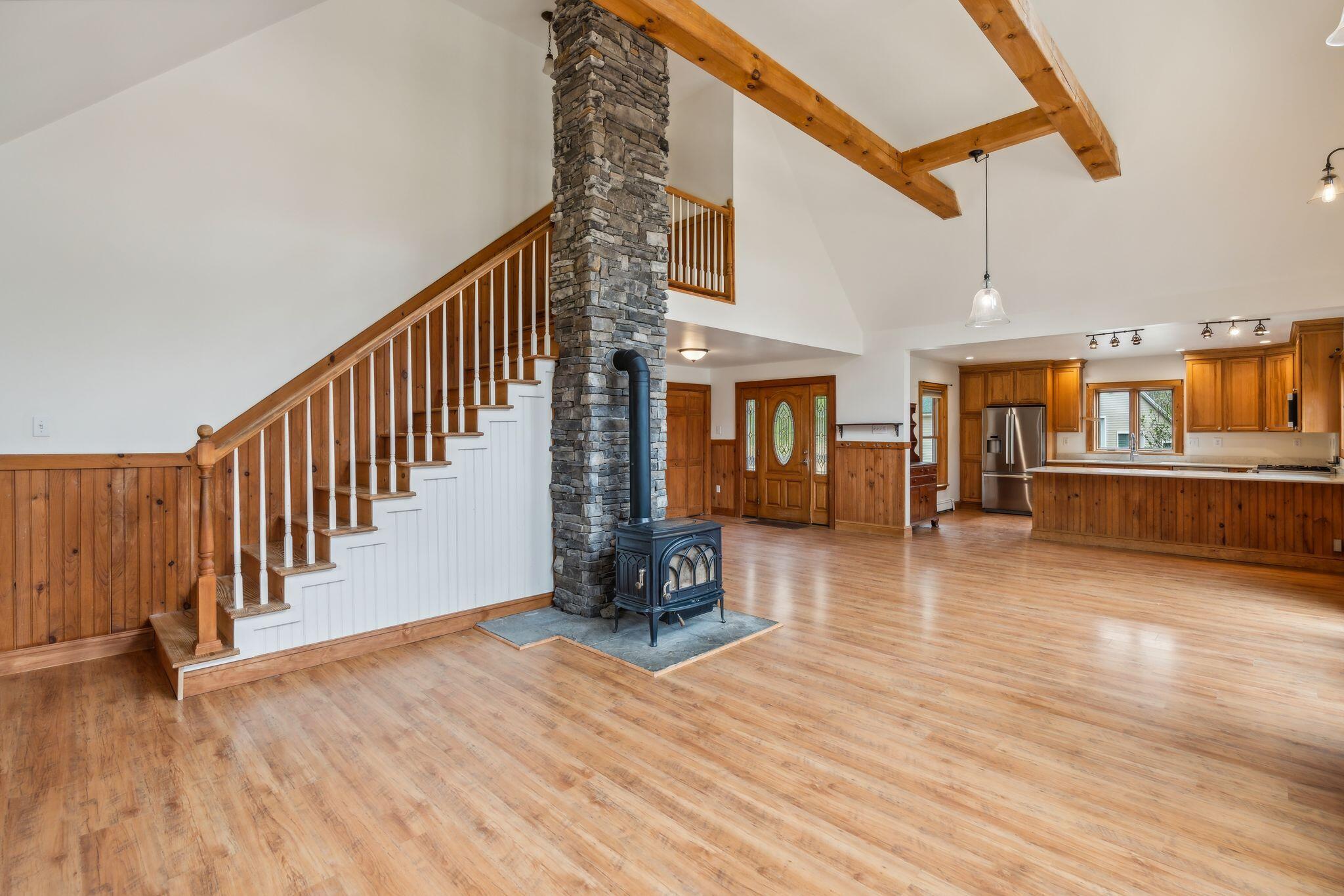 686 Lake House Road