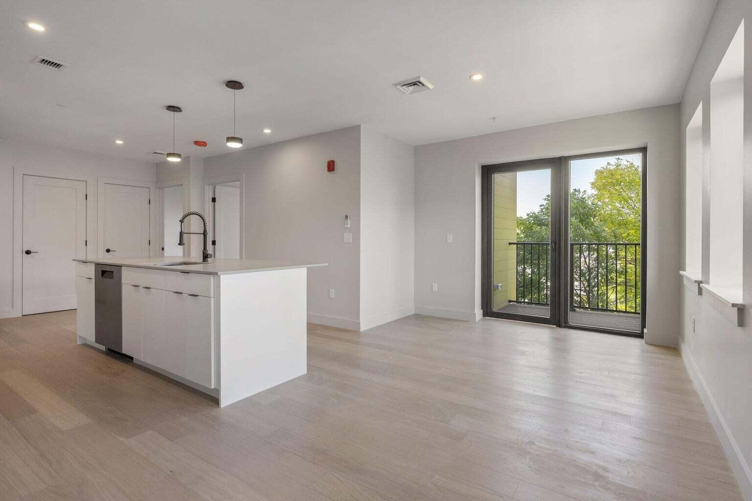 75 Chestnut Street, 501