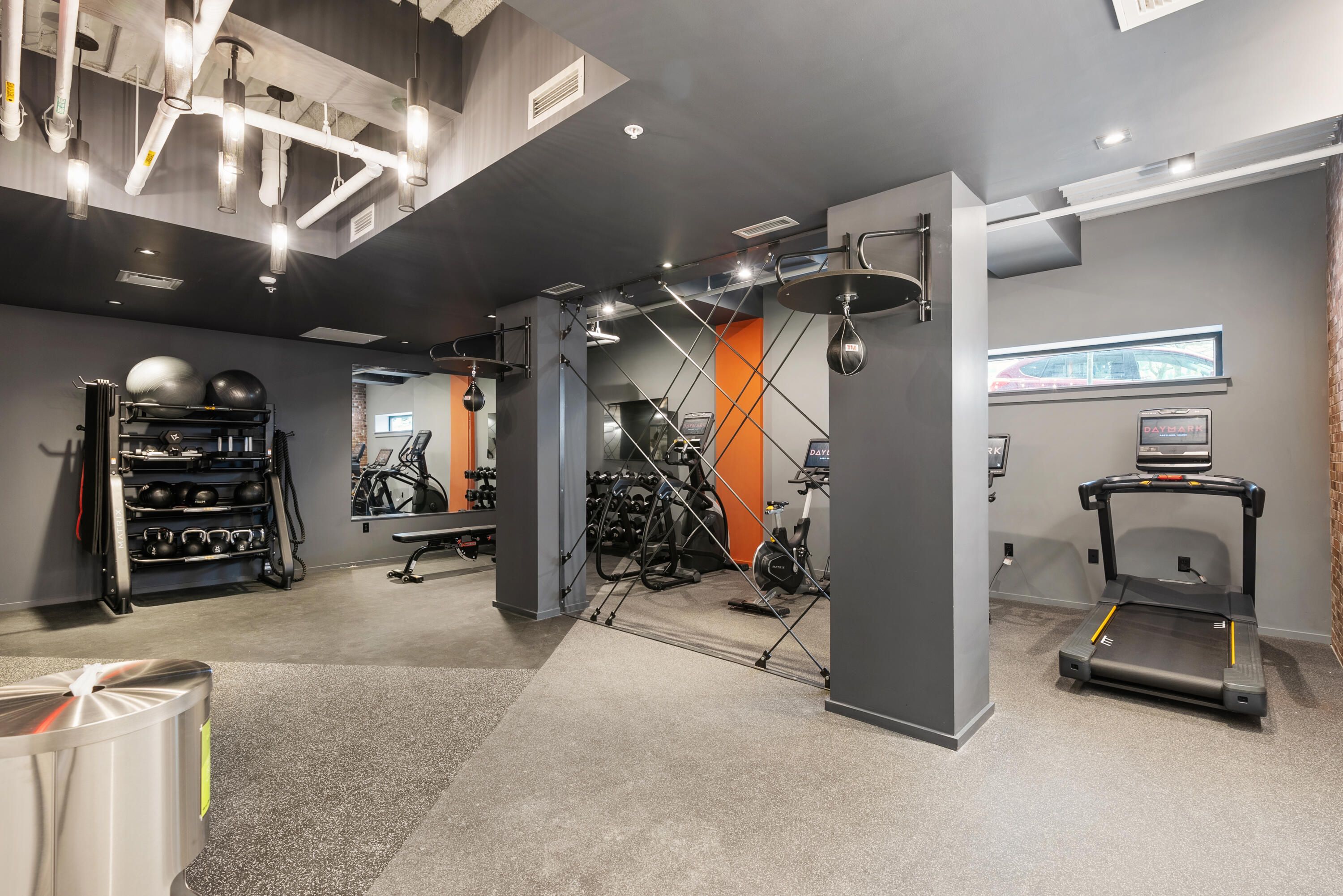 75 Chestnut Street, 501