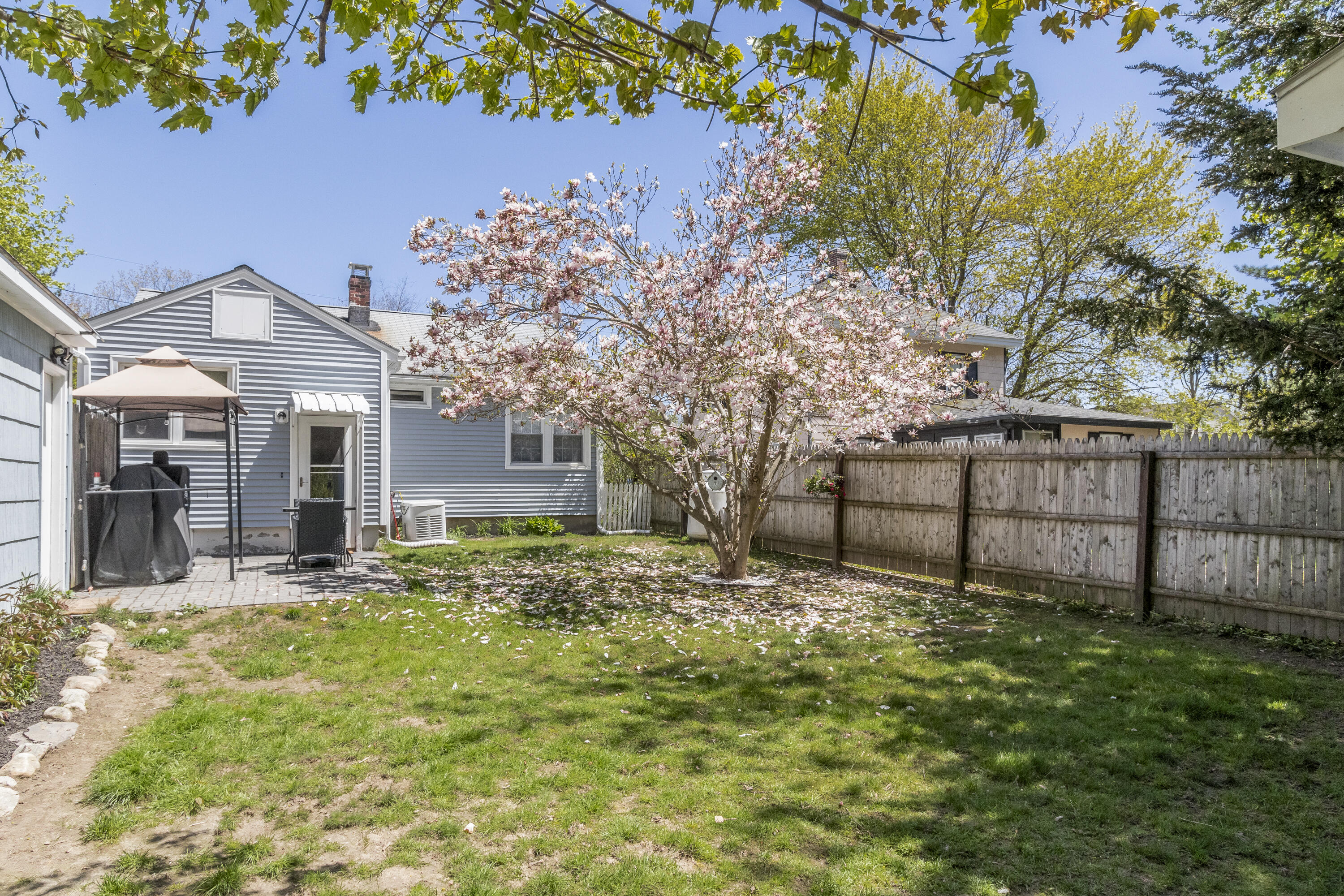 27 Arlington Avenue