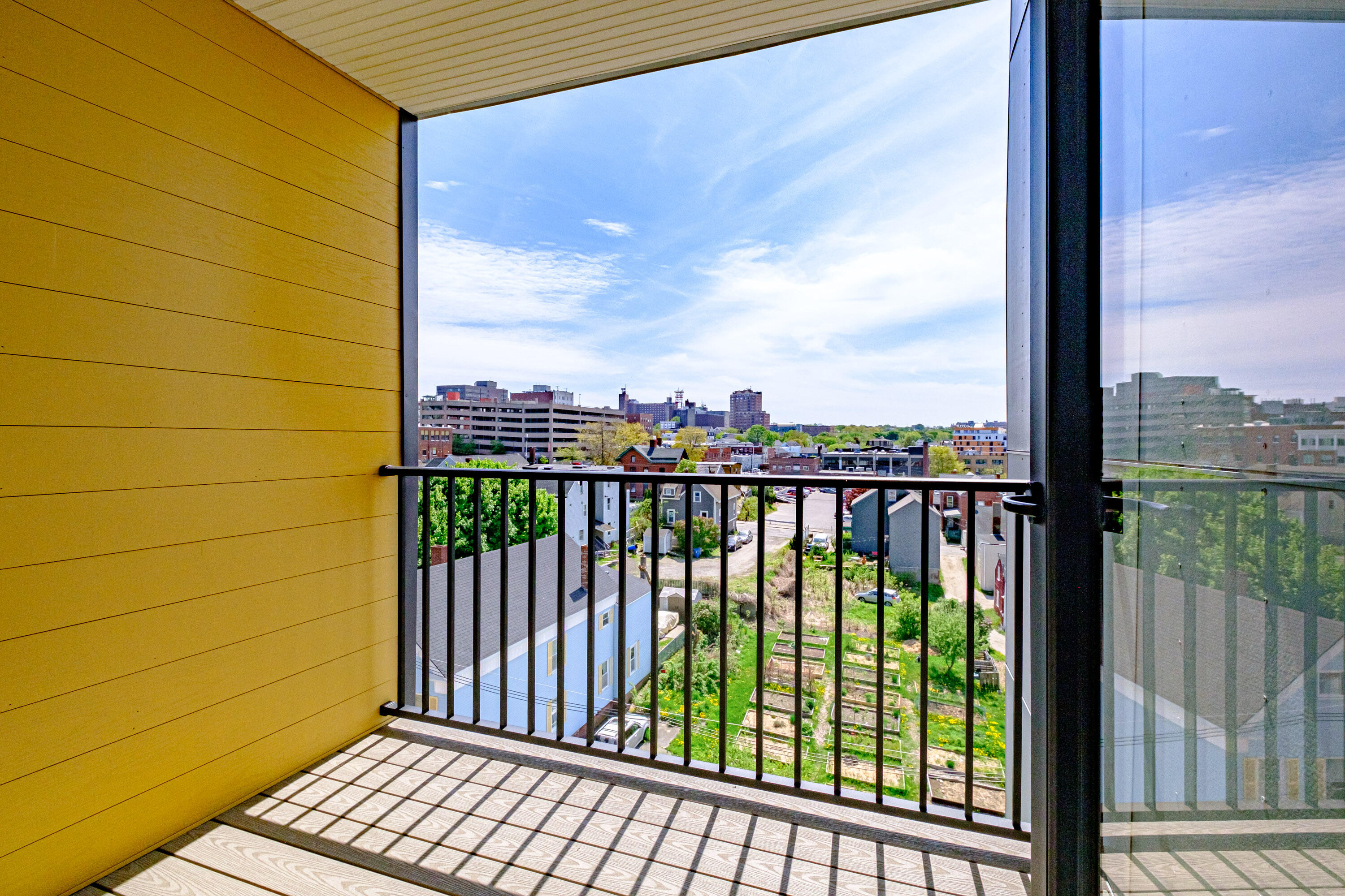 75 Chestnut Street, 605