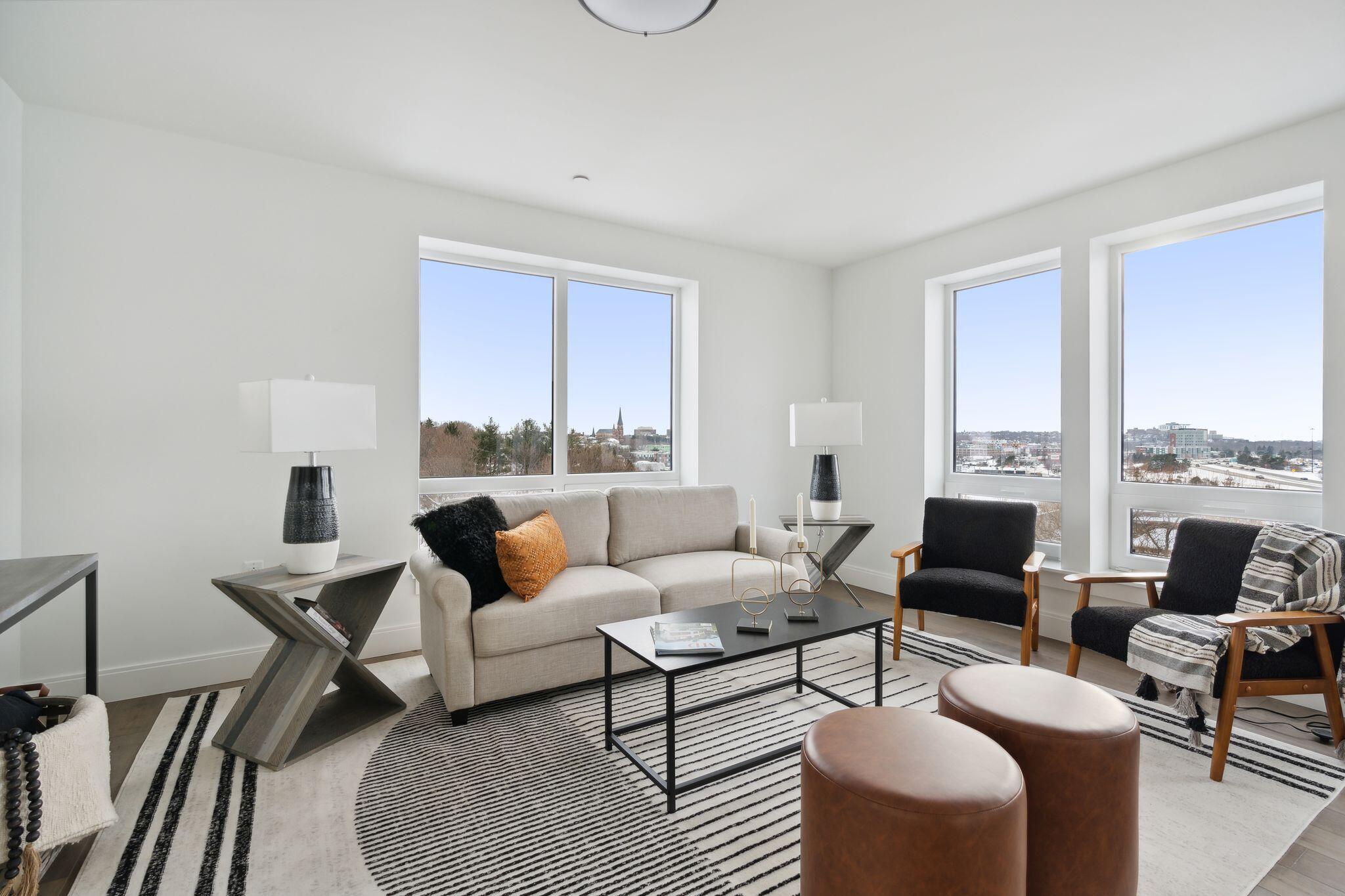218 Washington Avenue, 306