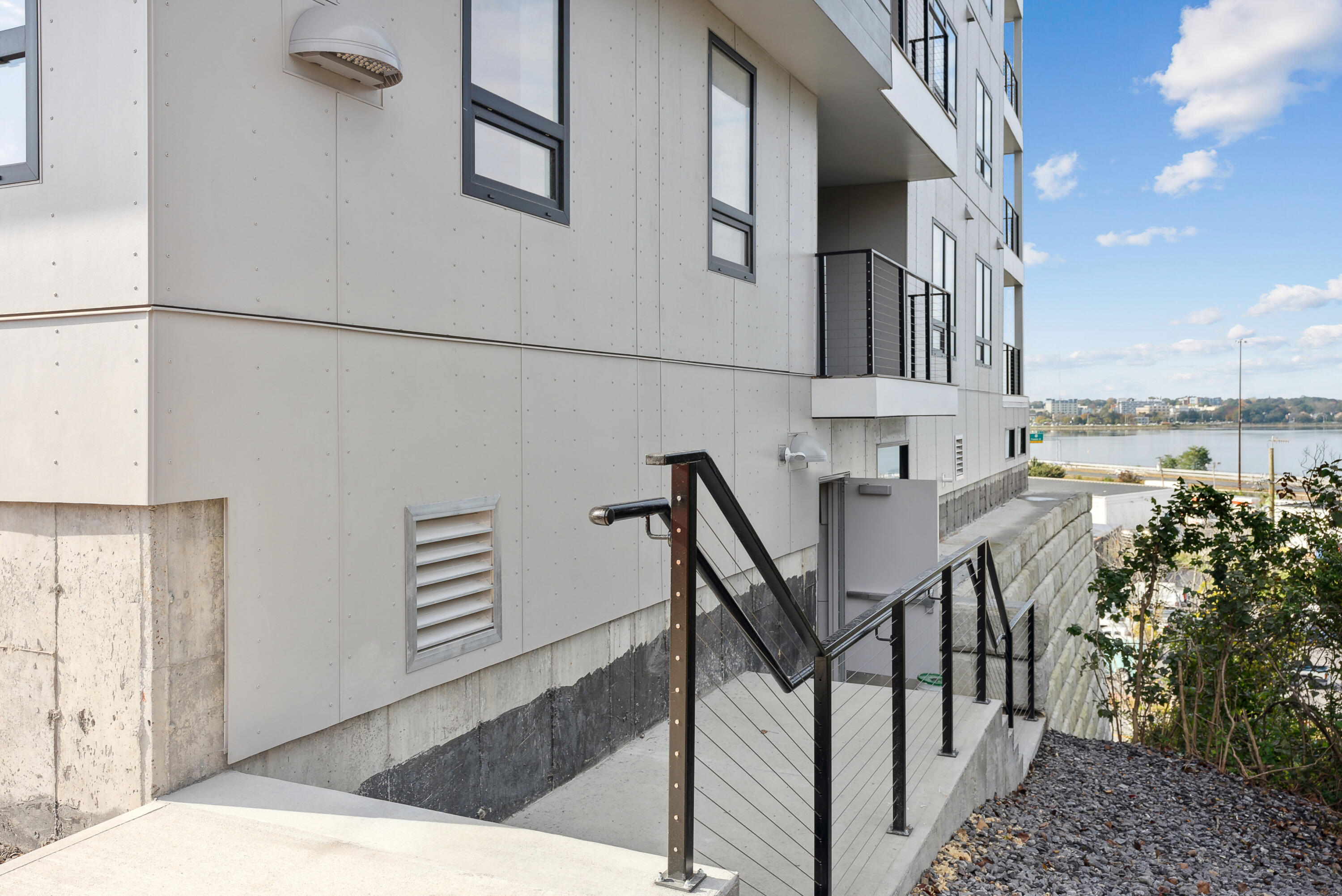 218 Washington Avenue, 306