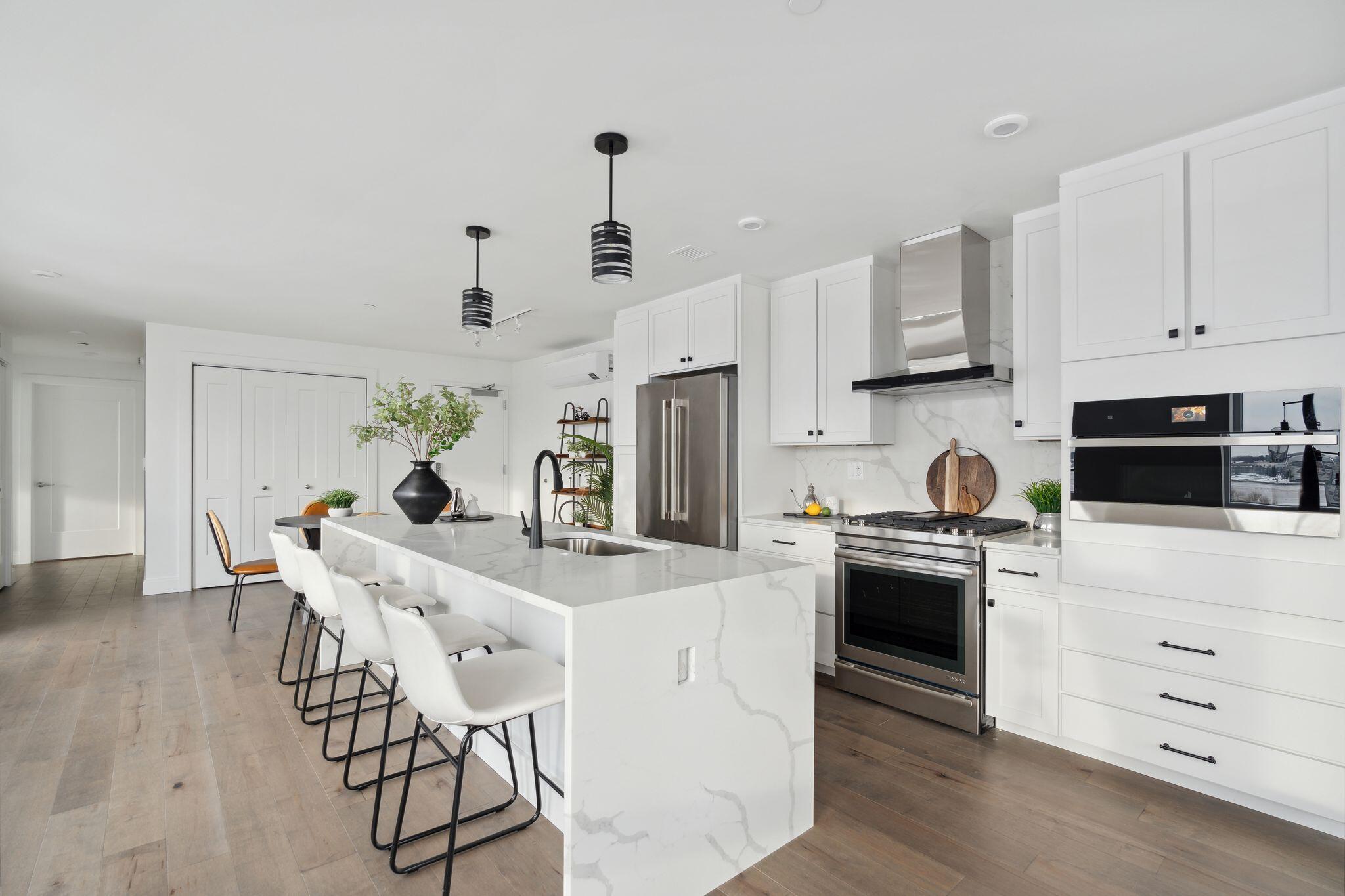 218 Washington Avenue, 306