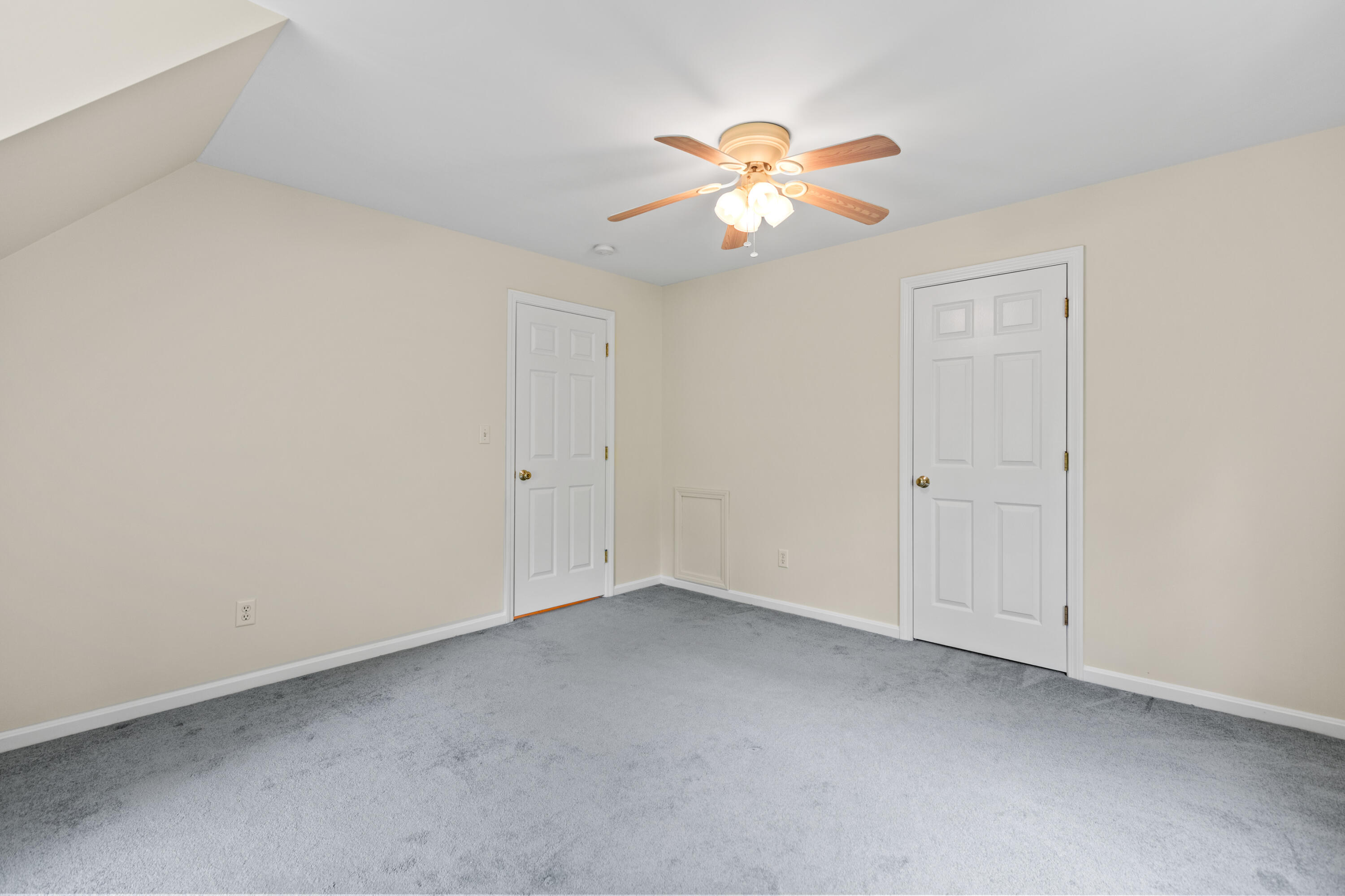 21 Wyman Way