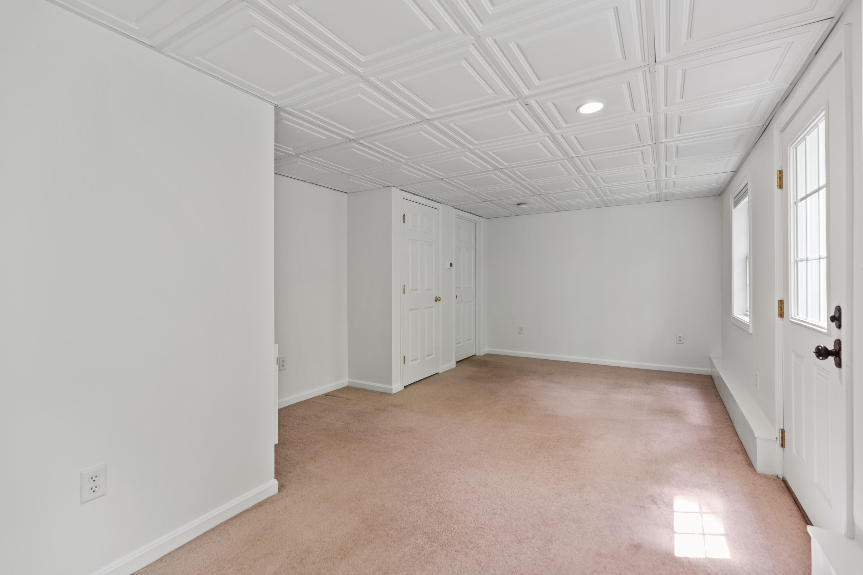 21 Wyman Way
