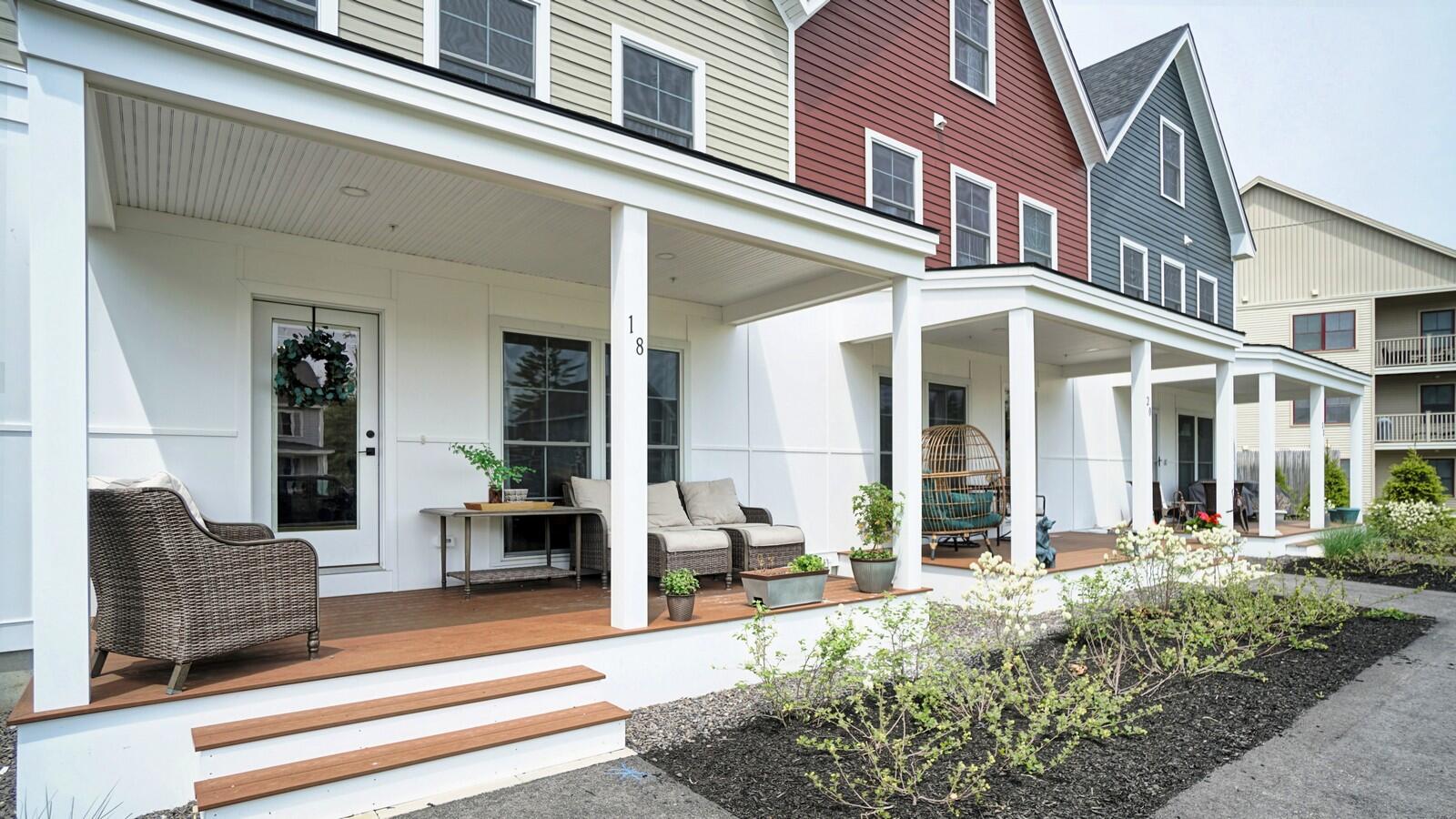 18 Pacer Way, C-2B