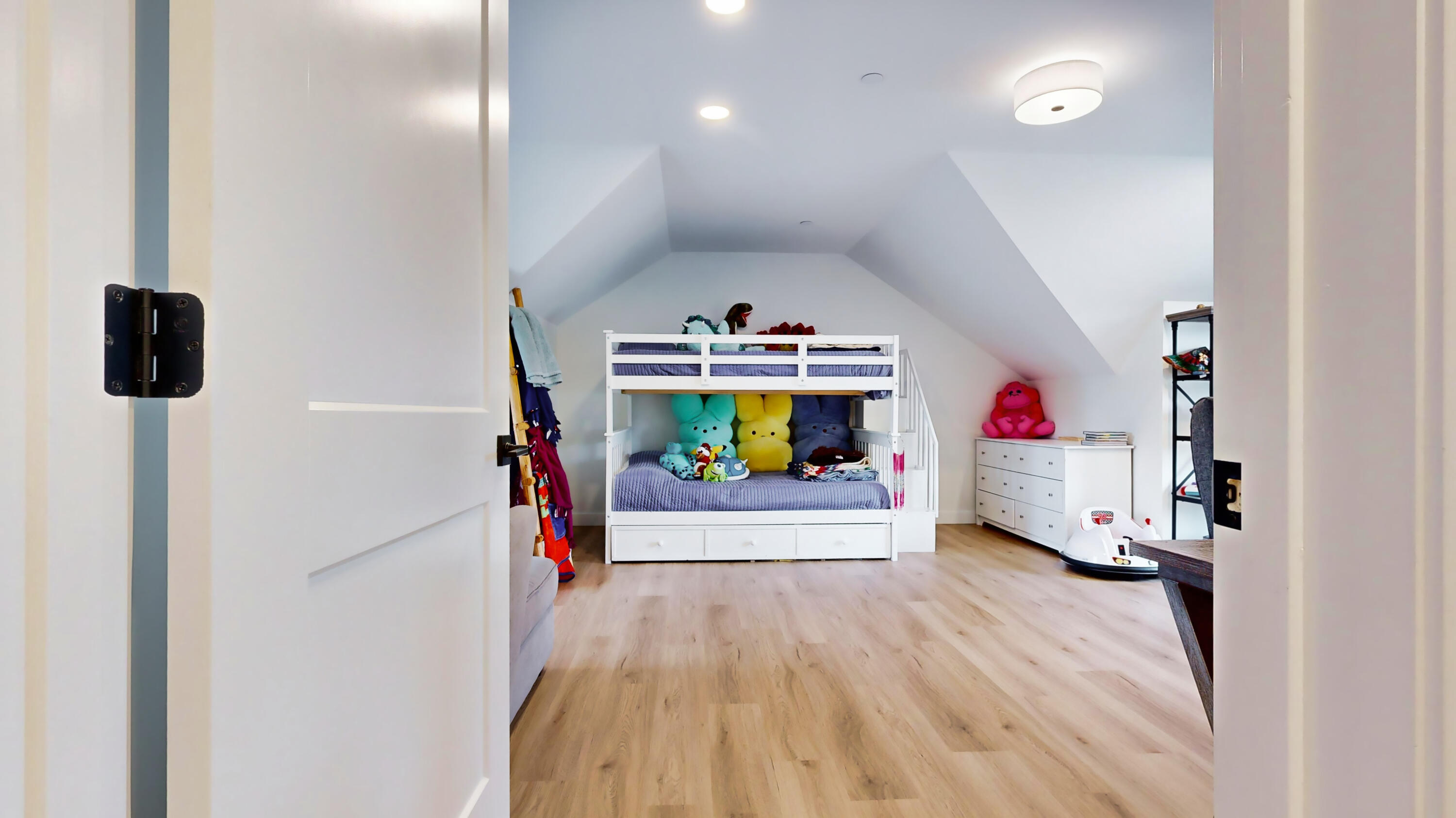 18 Pacer Way, C-2B