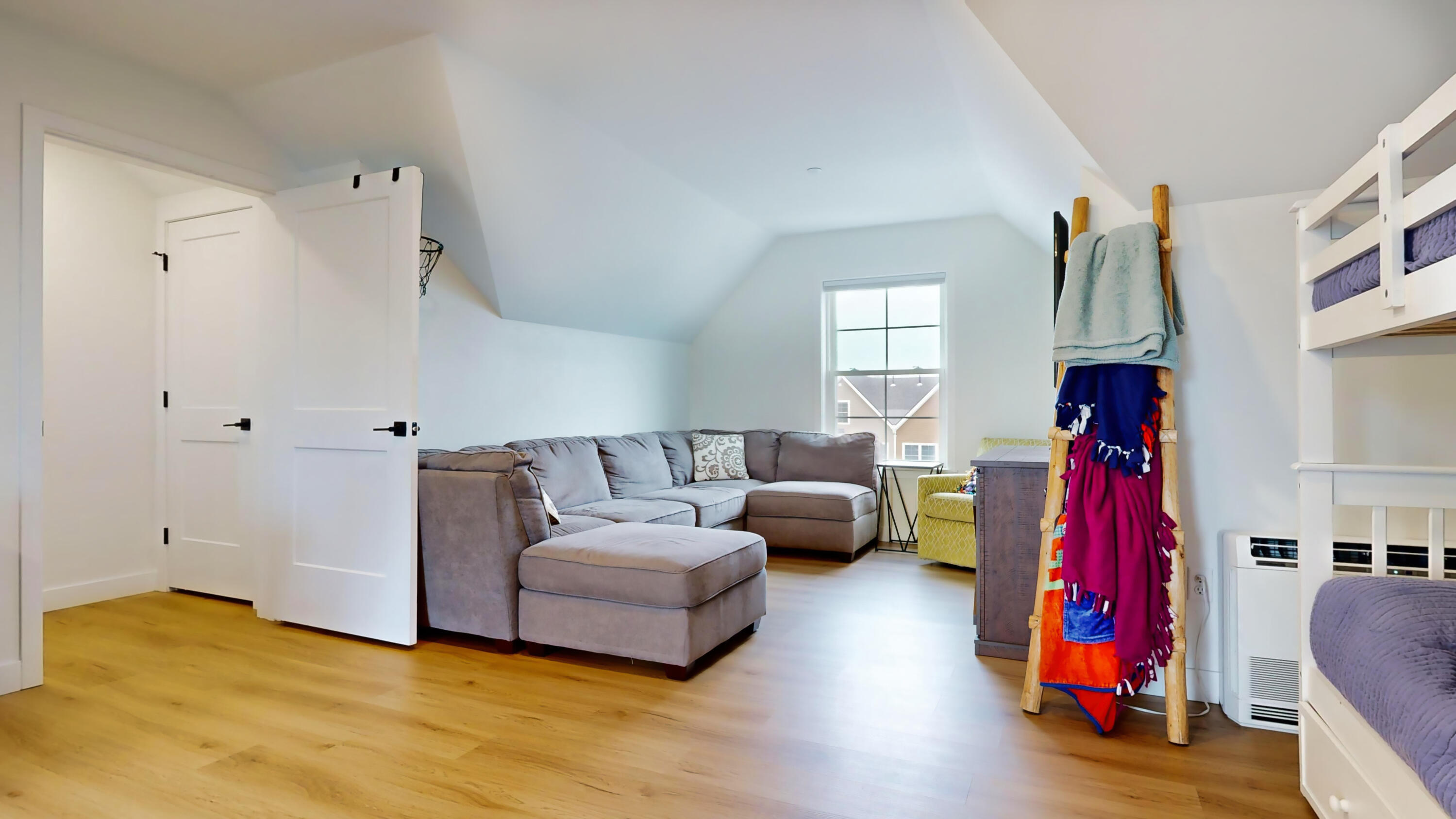 18 Pacer Way, C-2B
