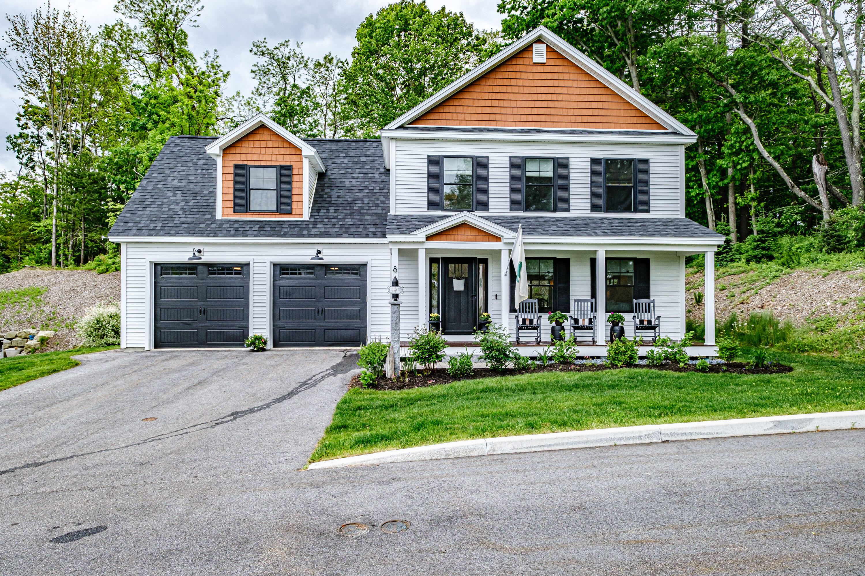 8 Tyler Drive, 32