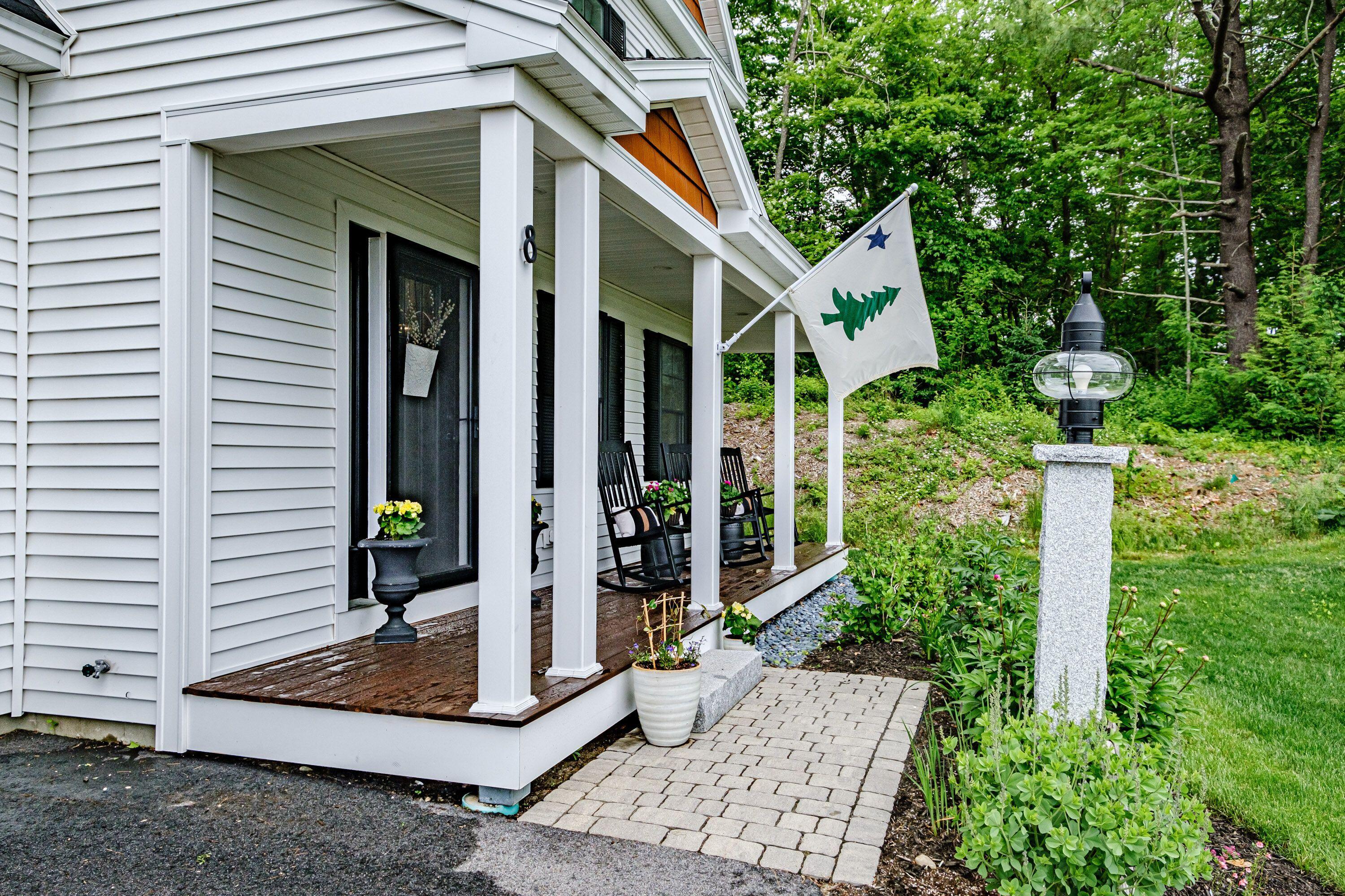 8 Tyler Drive, 32