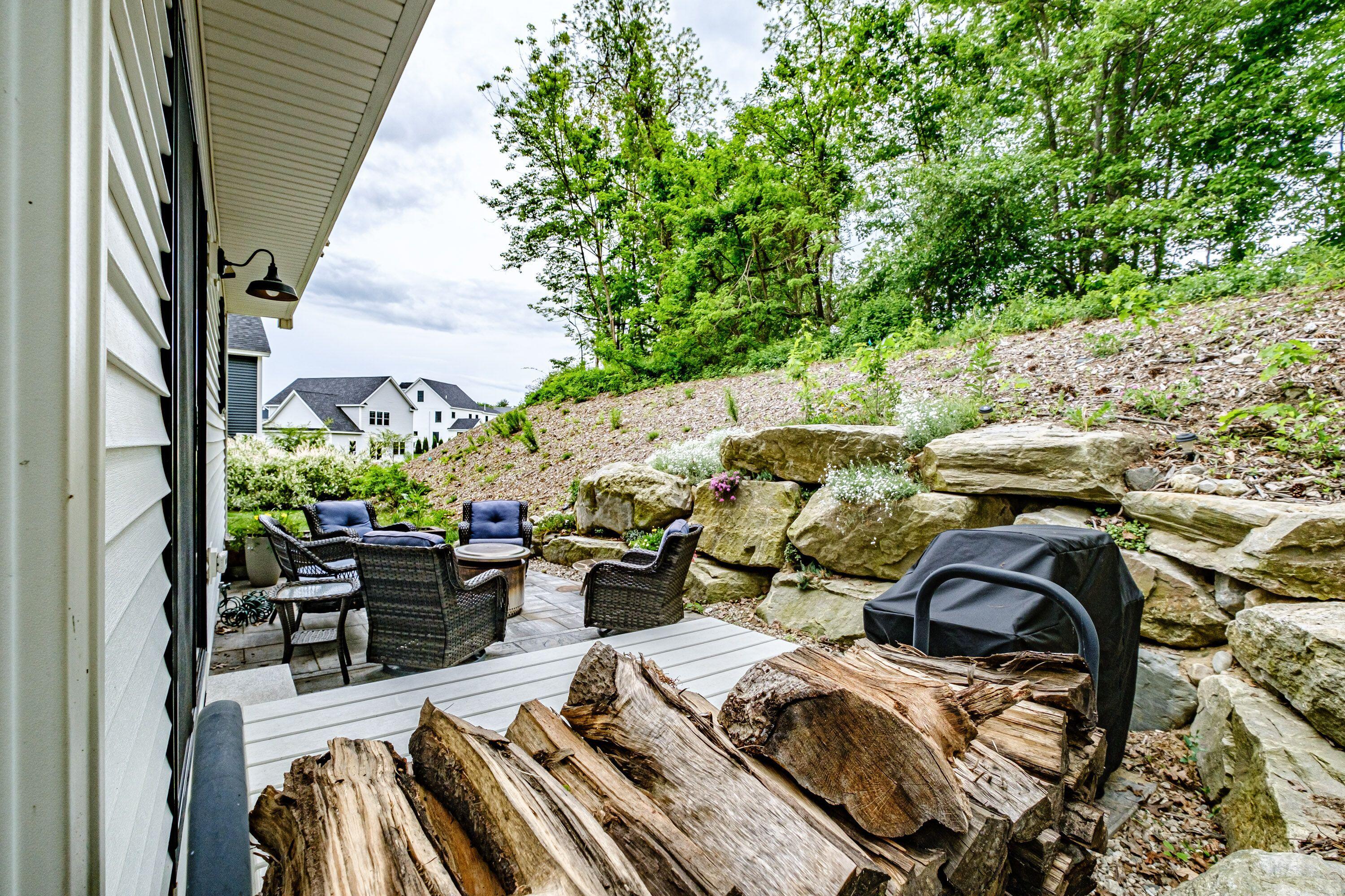 8 Tyler Drive, 32