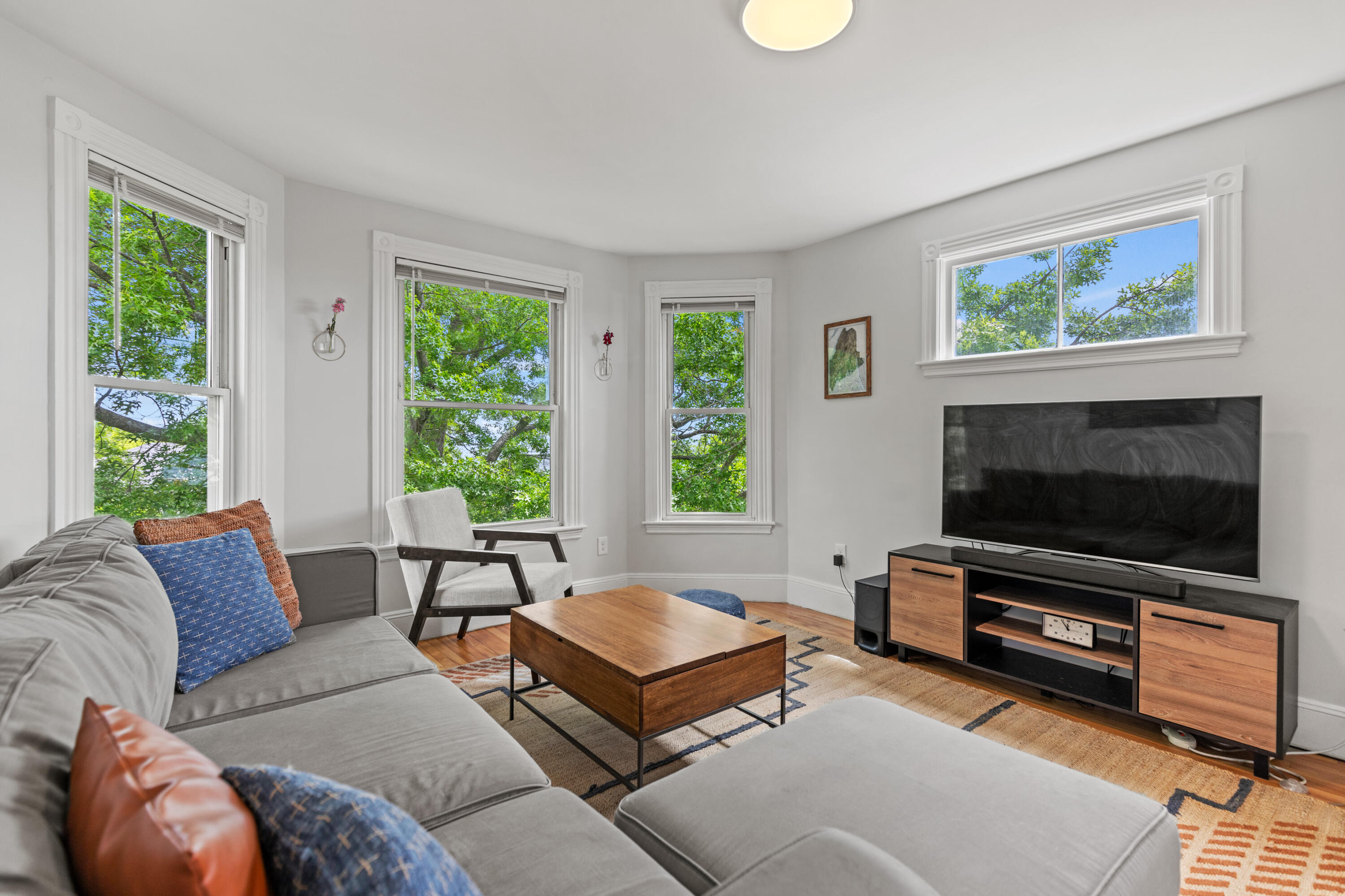 30-32 State Street, #8