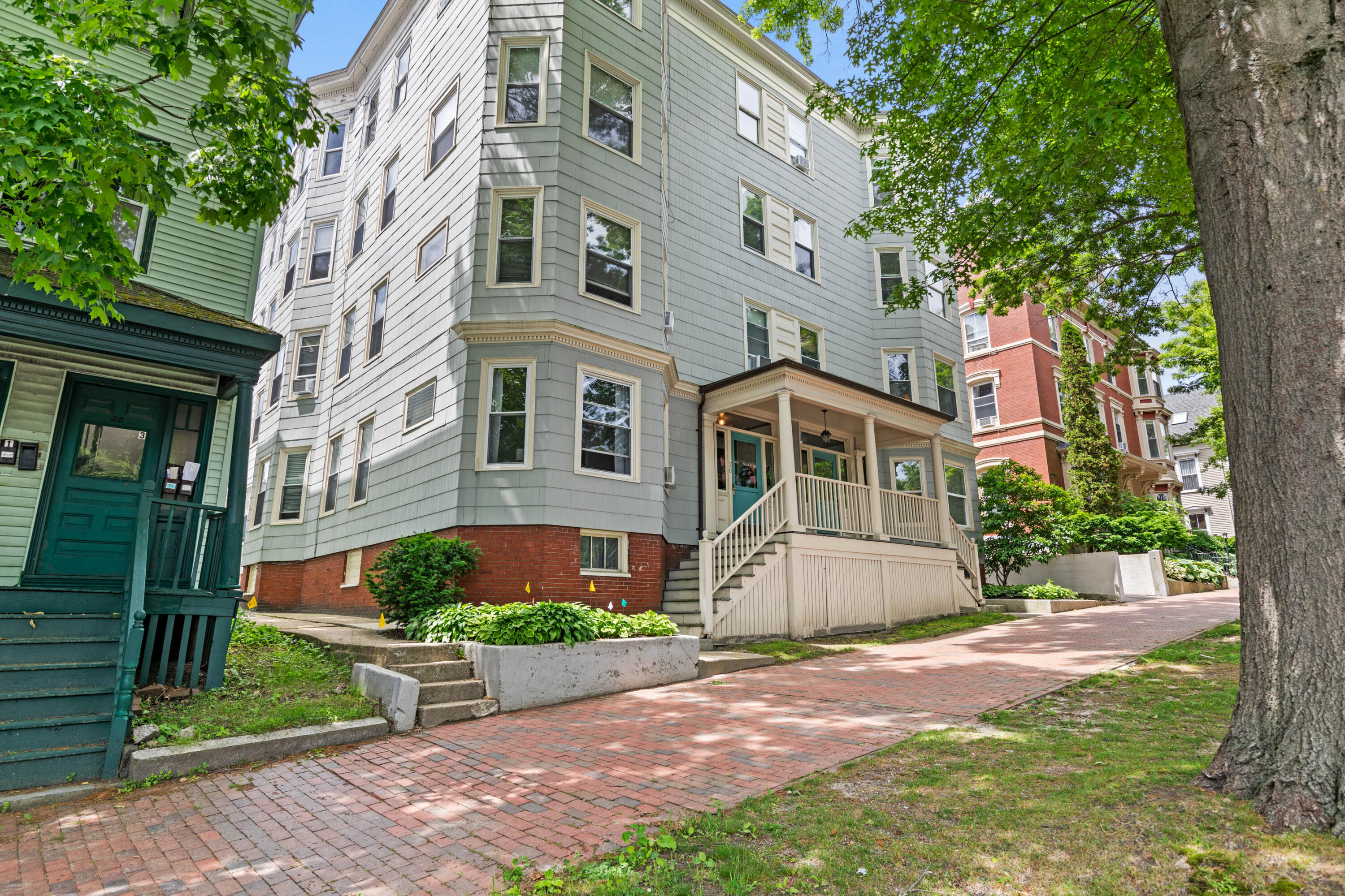30-32 State Street, #8