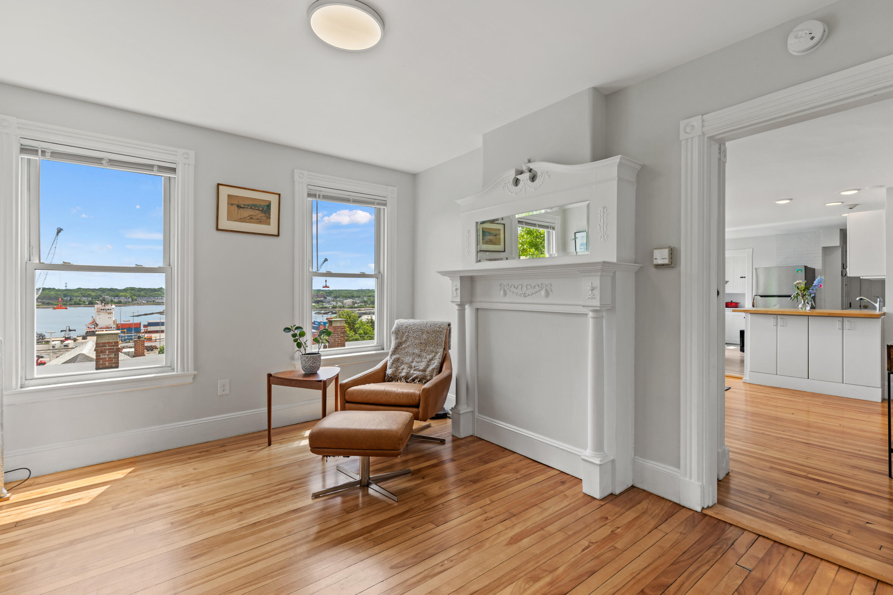 30-32 State Street, #8