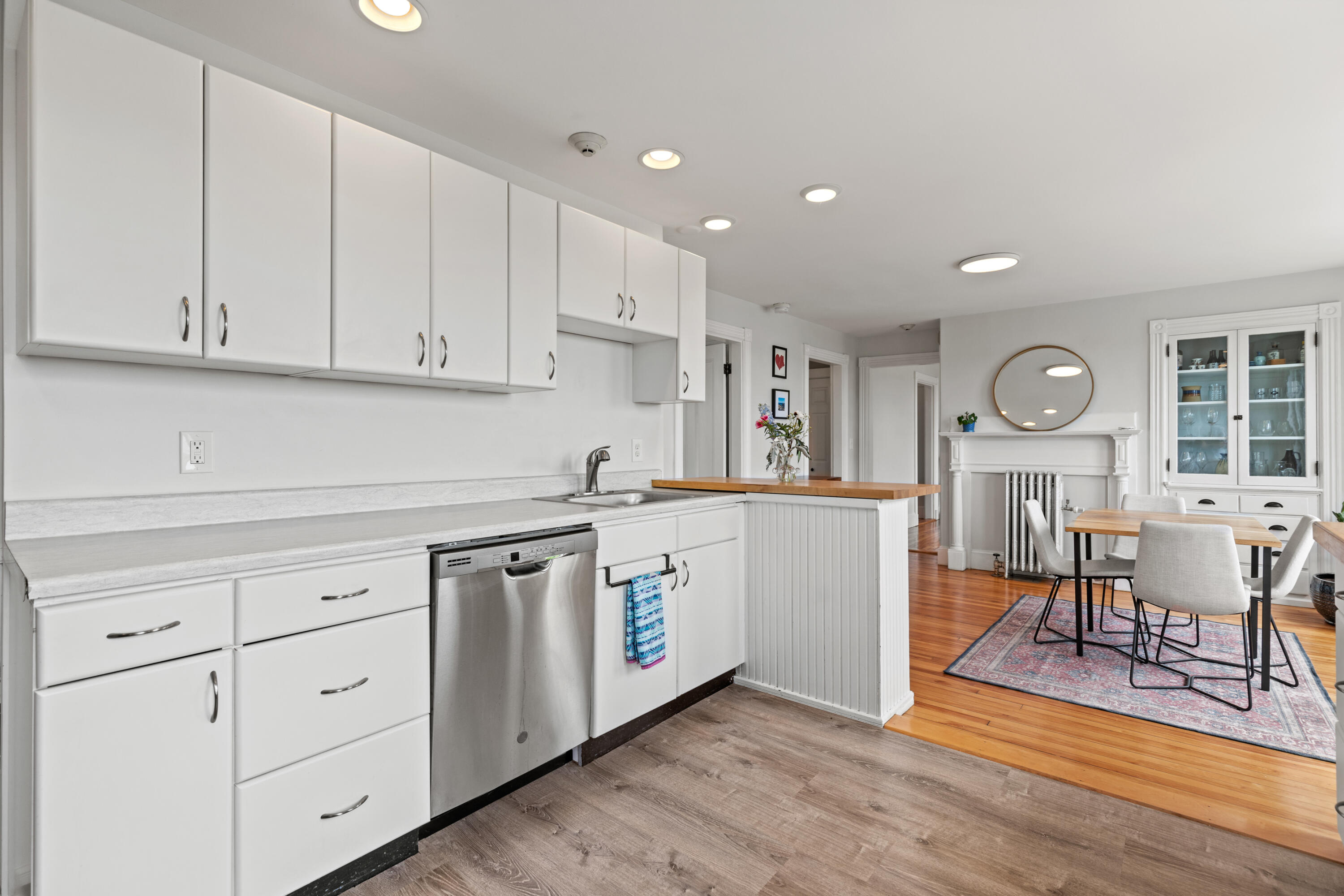 30-32 State Street, #8