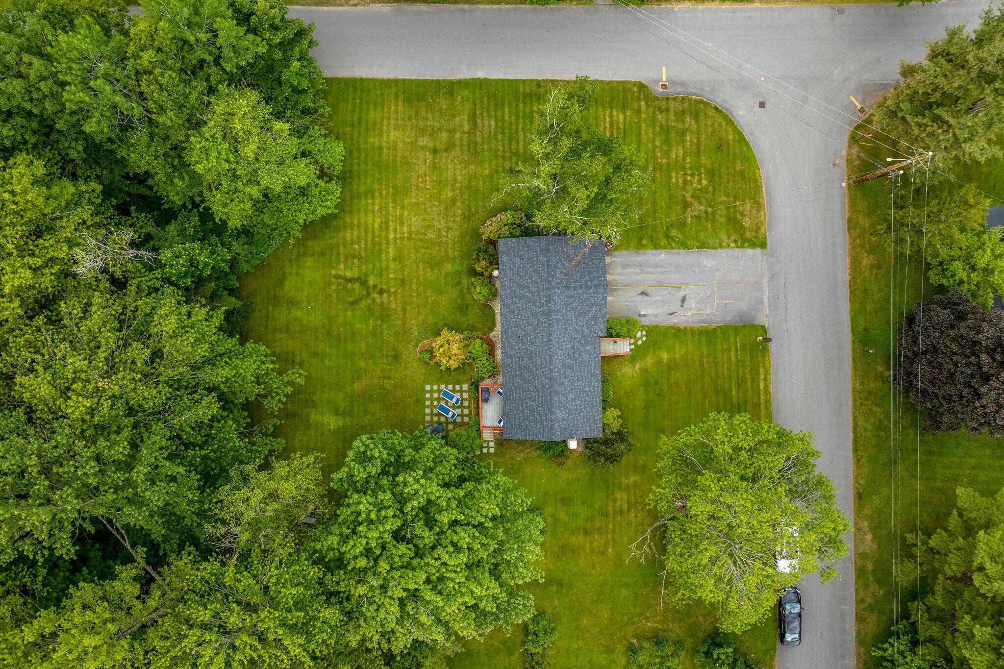 12 Hallmark Road
