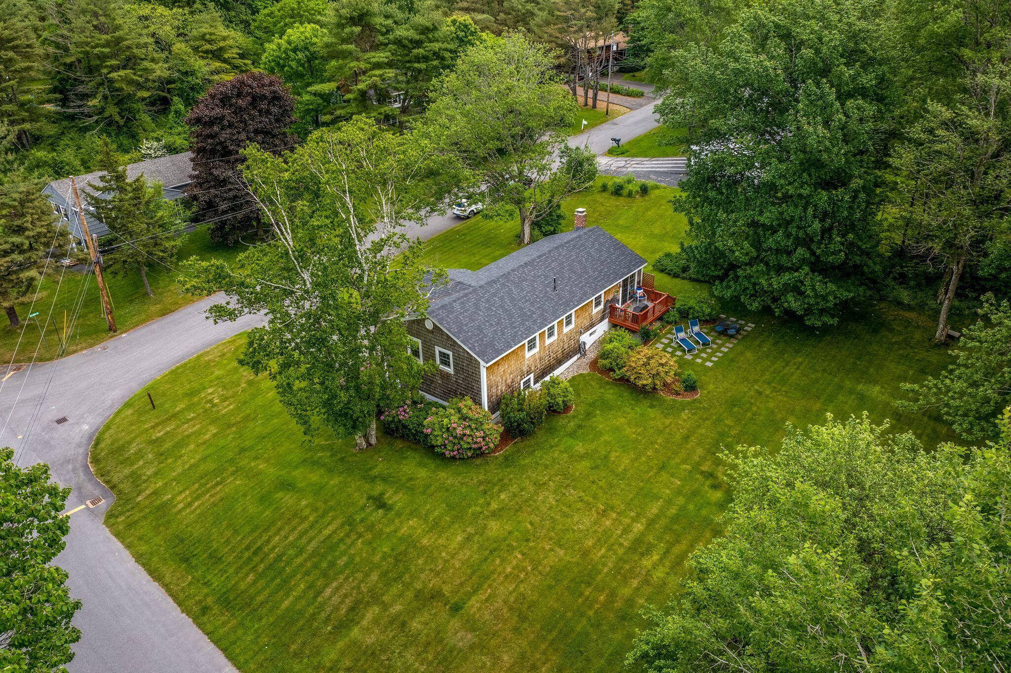 12 Hallmark Road