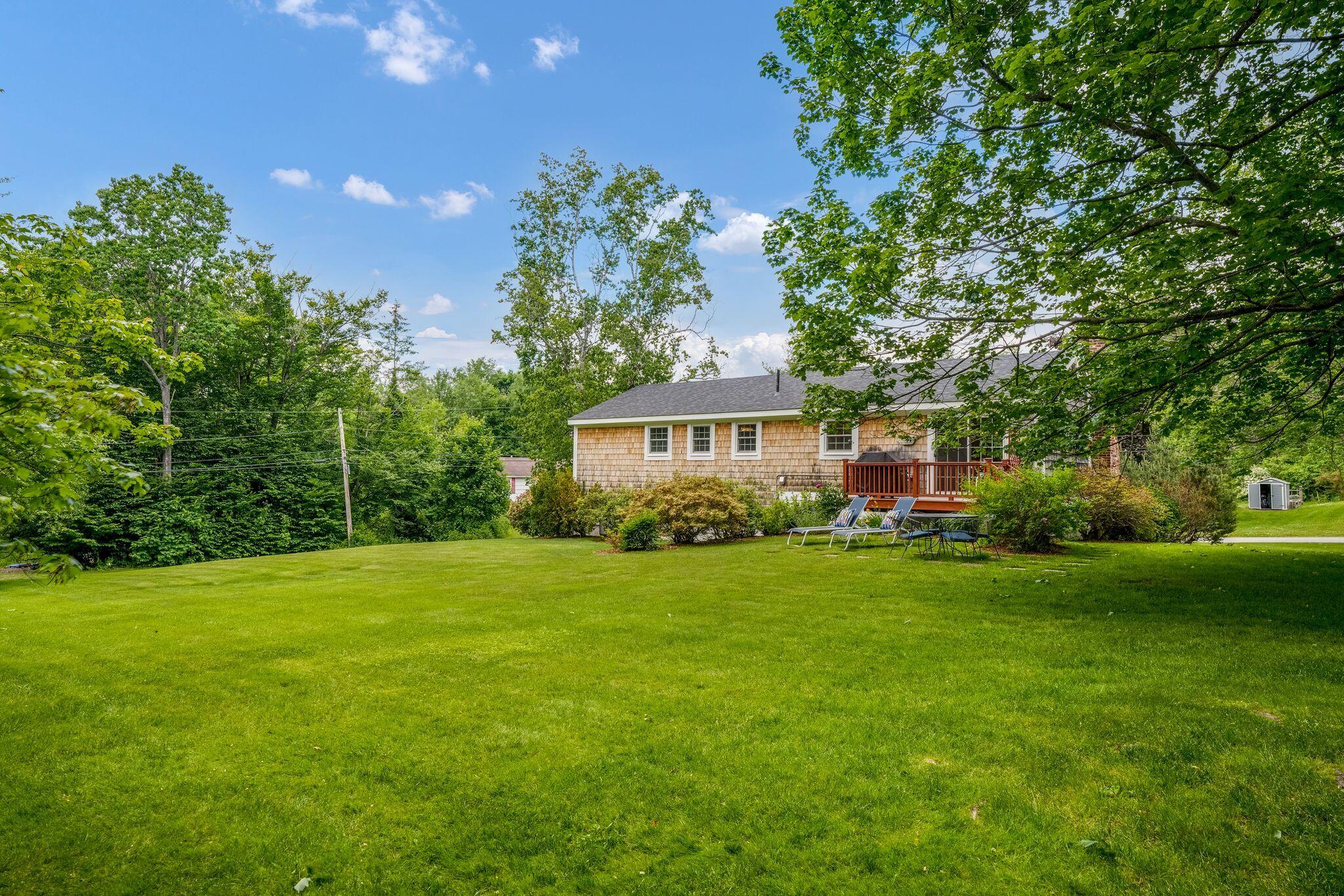 12 Hallmark Road