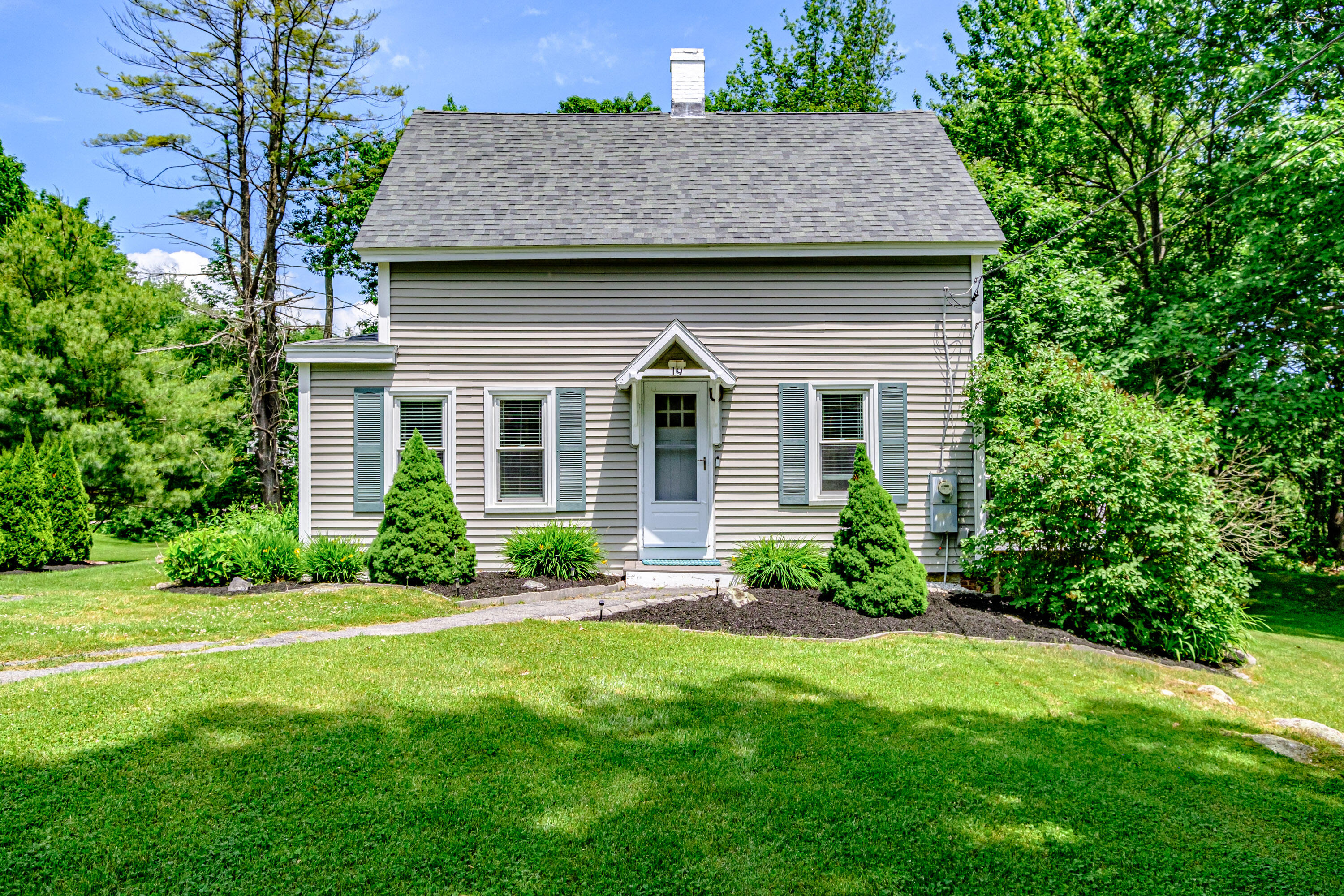 19 Ledgewood Drive