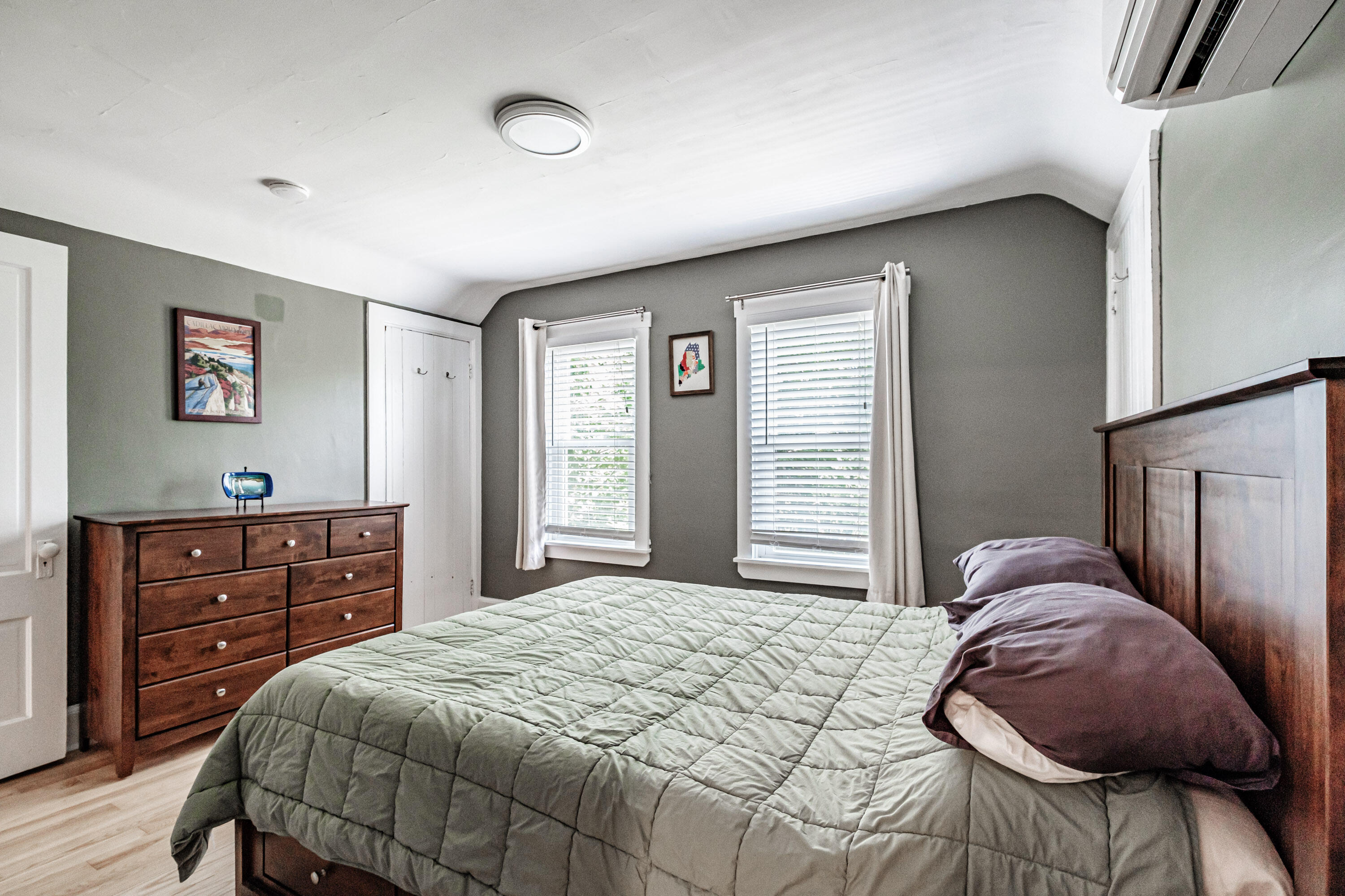 19 Ledgewood Drive