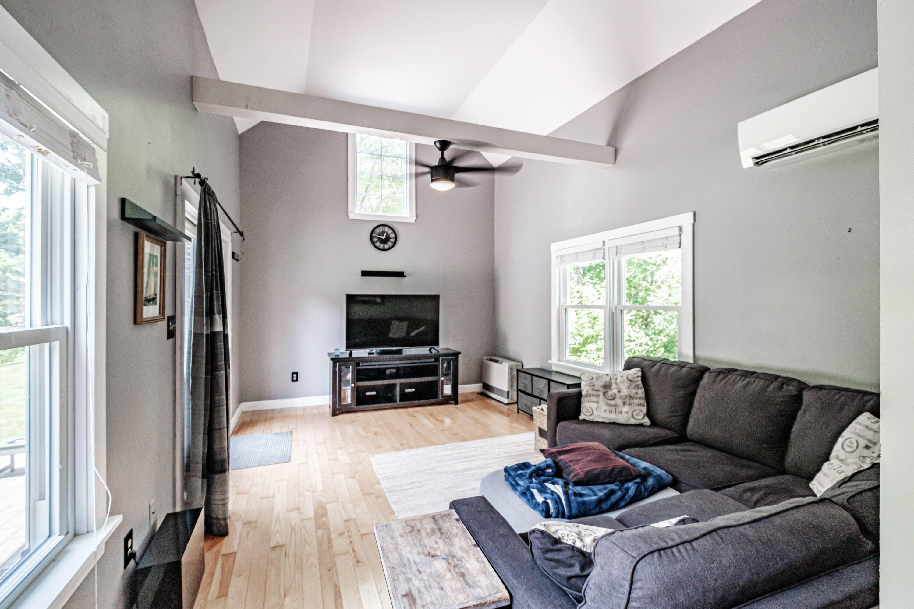 19 Ledgewood Drive