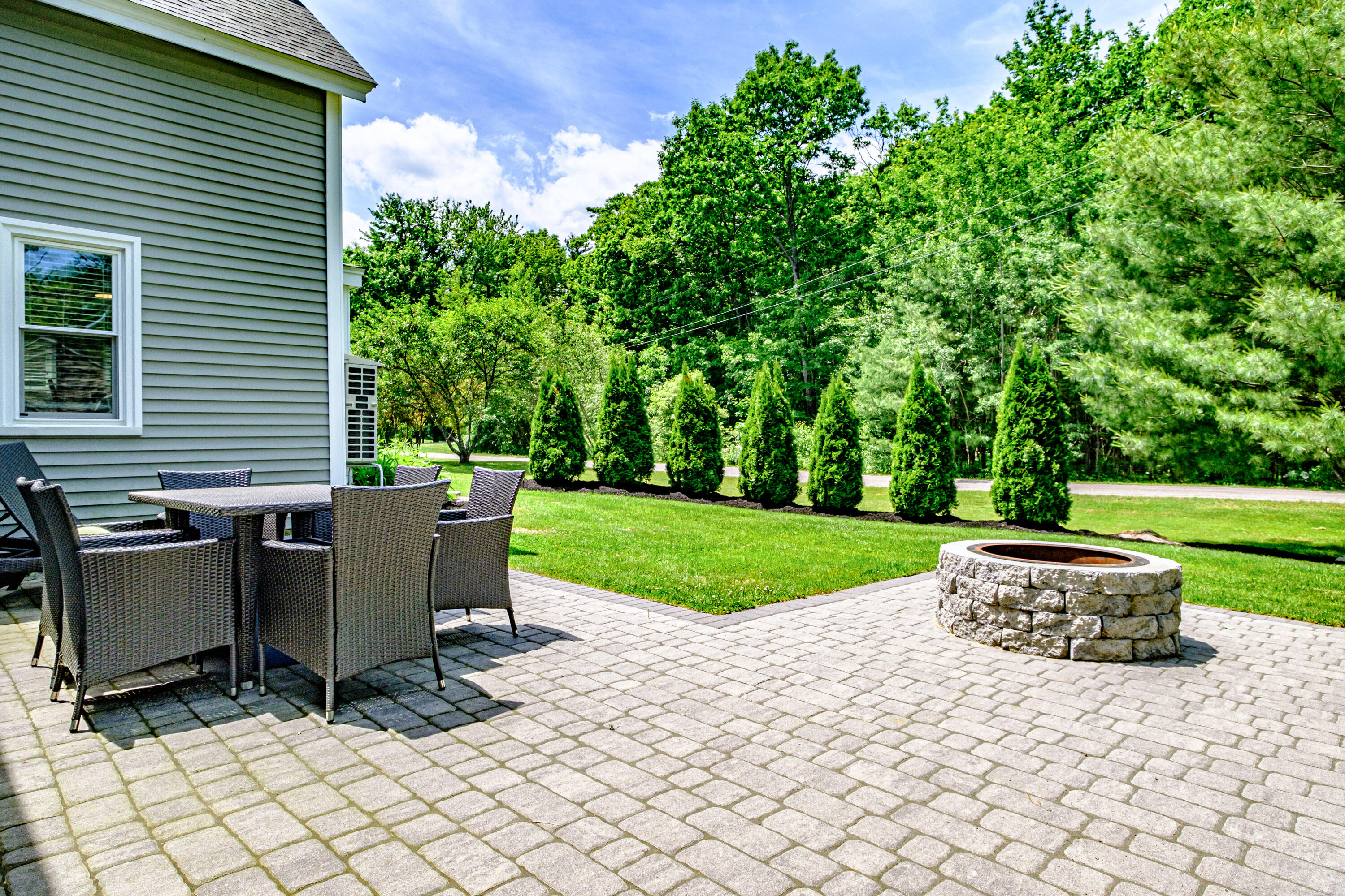 19 Ledgewood Drive